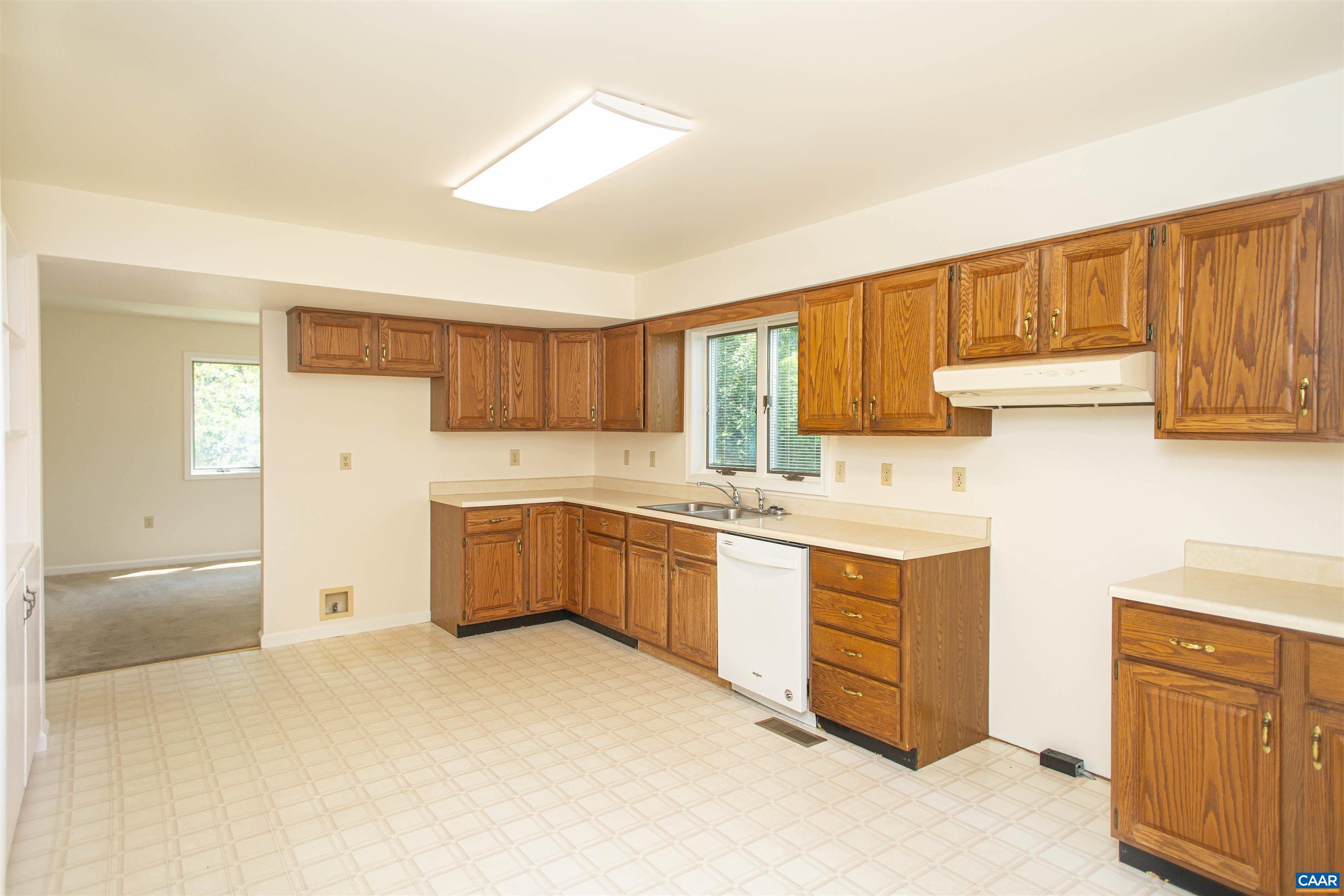 20002 WOODED VIEW LN, ELKTON, Virginia 22827, 5 Bedrooms Bedrooms, ,3 BathroomsBathrooms,Residential,20002 WOODED VIEW LN,681540 MLS # 681540 20002 WOODED VIEW LN, ELKTON, Virginia 22827, 5 Bedrooms Bedrooms, ,3 BathroomsBathrooms,Residential,20002 WOODED VIEW LN,681540 MLS # 681540