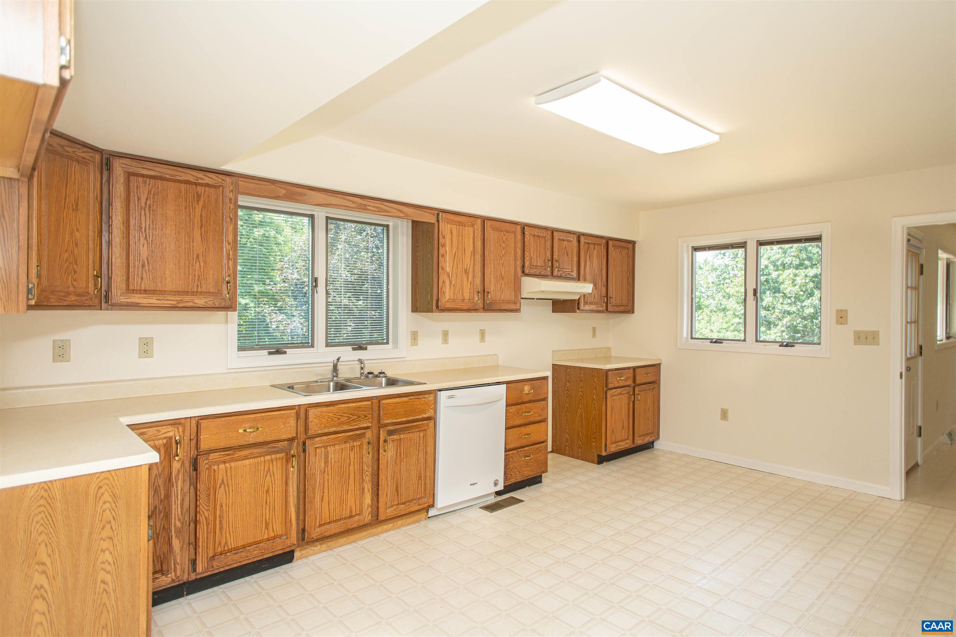 20002 WOODED VIEW LN, ELKTON, Virginia 22827, 5 Bedrooms Bedrooms, ,3 BathroomsBathrooms,Residential,20002 WOODED VIEW LN,681540 MLS # 681540 20002 WOODED VIEW LN, ELKTON, Virginia 22827, 5 Bedrooms Bedrooms, ,3 BathroomsBathrooms,Residential,20002 WOODED VIEW LN,681540 MLS # 681540