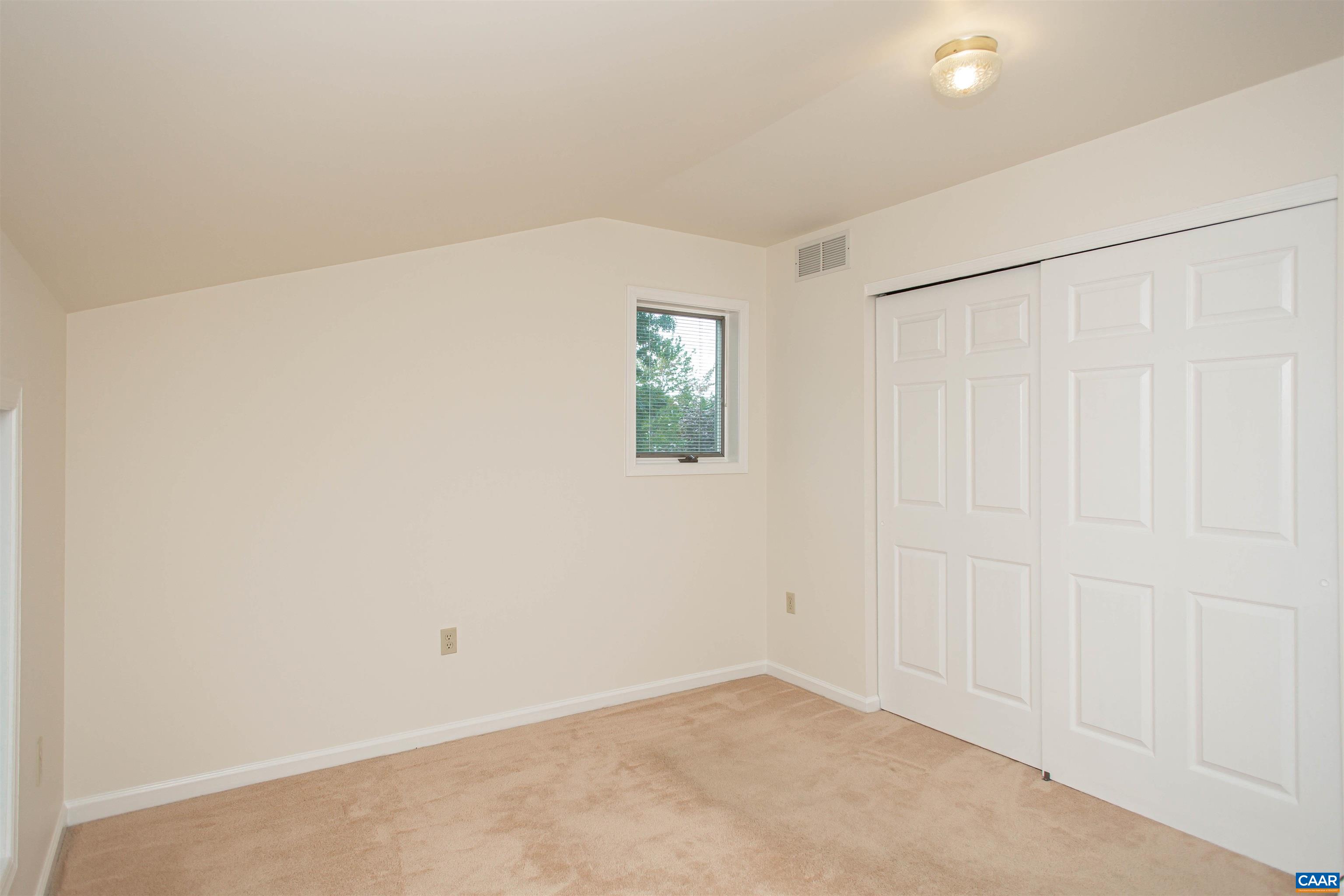 20002 WOODED VIEW LN, ELKTON, Virginia 22827, 5 Bedrooms Bedrooms, ,3 BathroomsBathrooms,Residential,20002 WOODED VIEW LN,681540 MLS # 681540 20002 WOODED VIEW LN, ELKTON, Virginia 22827, 5 Bedrooms Bedrooms, ,3 BathroomsBathrooms,Residential,20002 WOODED VIEW LN,681540 MLS # 681540