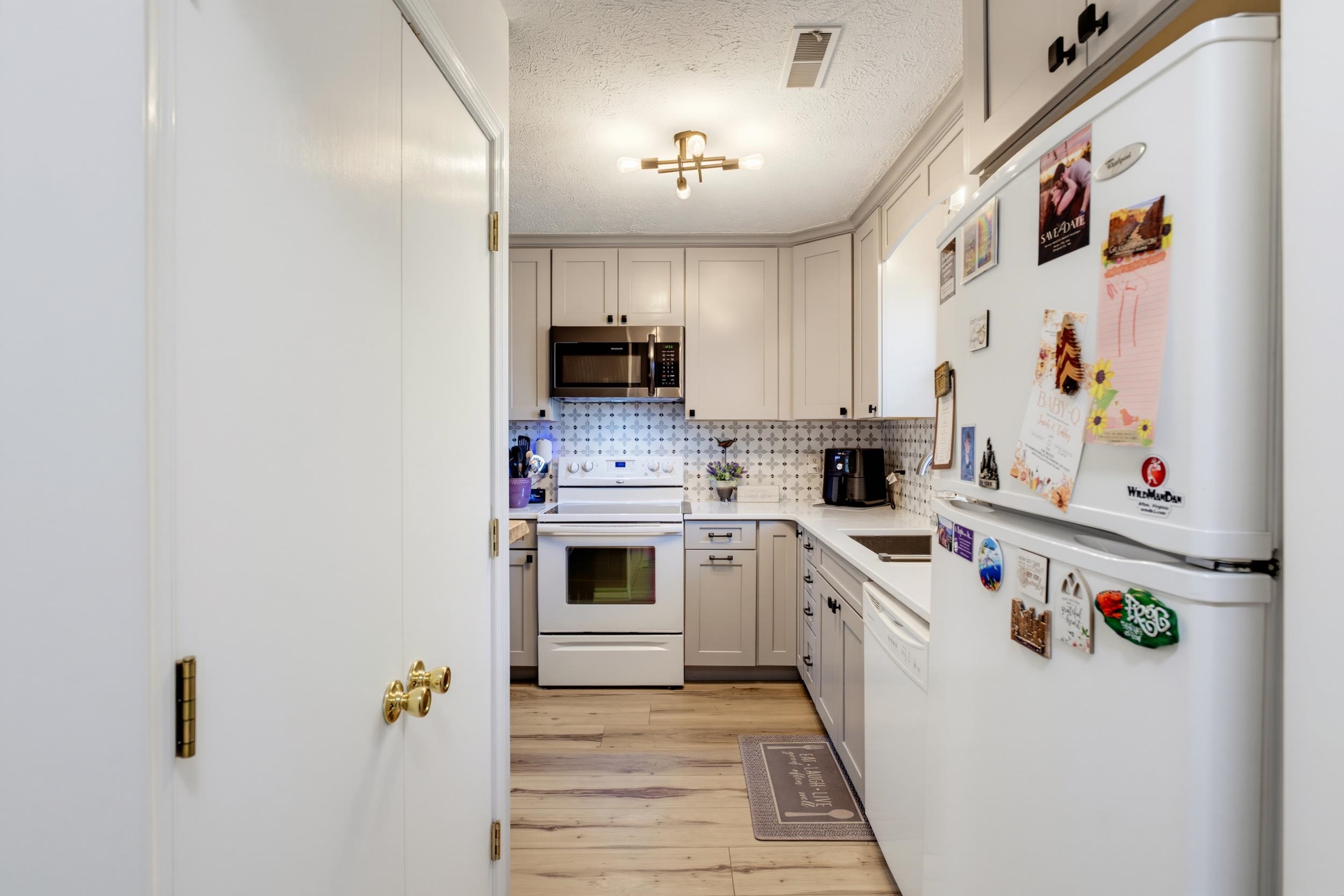 700 RIFE RD, WAYNESBORO, Virginia 22980, 2 Bedrooms Bedrooms, ,1 BathroomBathrooms,Residential,700 RIFE RD,681547 MLS # 681547 700 RIFE RD, WAYNESBORO, Virginia 22980, 2 Bedrooms Bedrooms, ,1 BathroomBathrooms,Residential,700 RIFE RD,681547 MLS # 681547