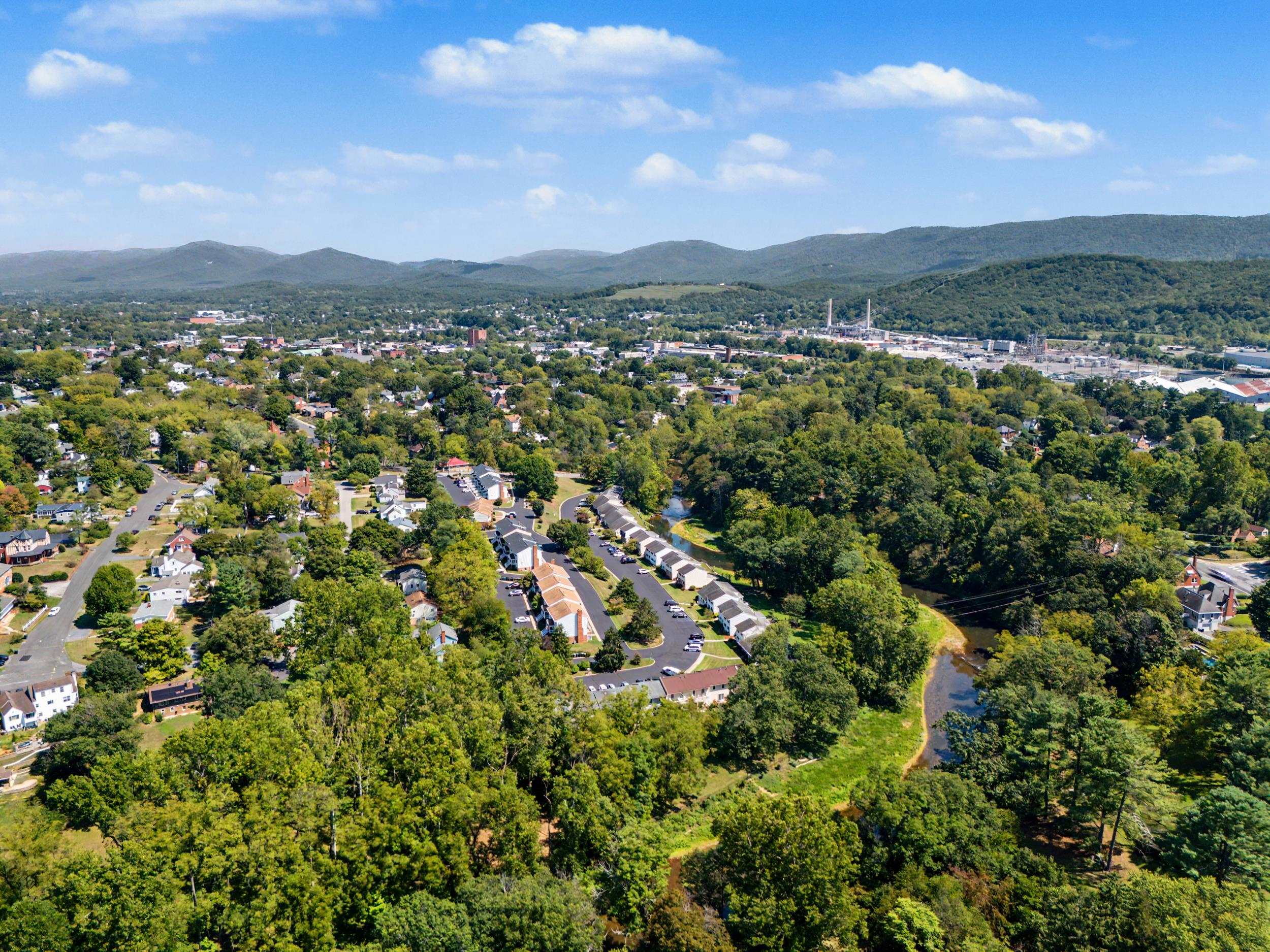 700 RIFE RD, WAYNESBORO, Virginia 22980, 2 Bedrooms Bedrooms, ,1 BathroomBathrooms,Residential,700 RIFE RD,681547 MLS # 681547 700 RIFE RD, WAYNESBORO, Virginia 22980, 2 Bedrooms Bedrooms, ,1 BathroomBathrooms,Residential,700 RIFE RD,681547 MLS # 681547