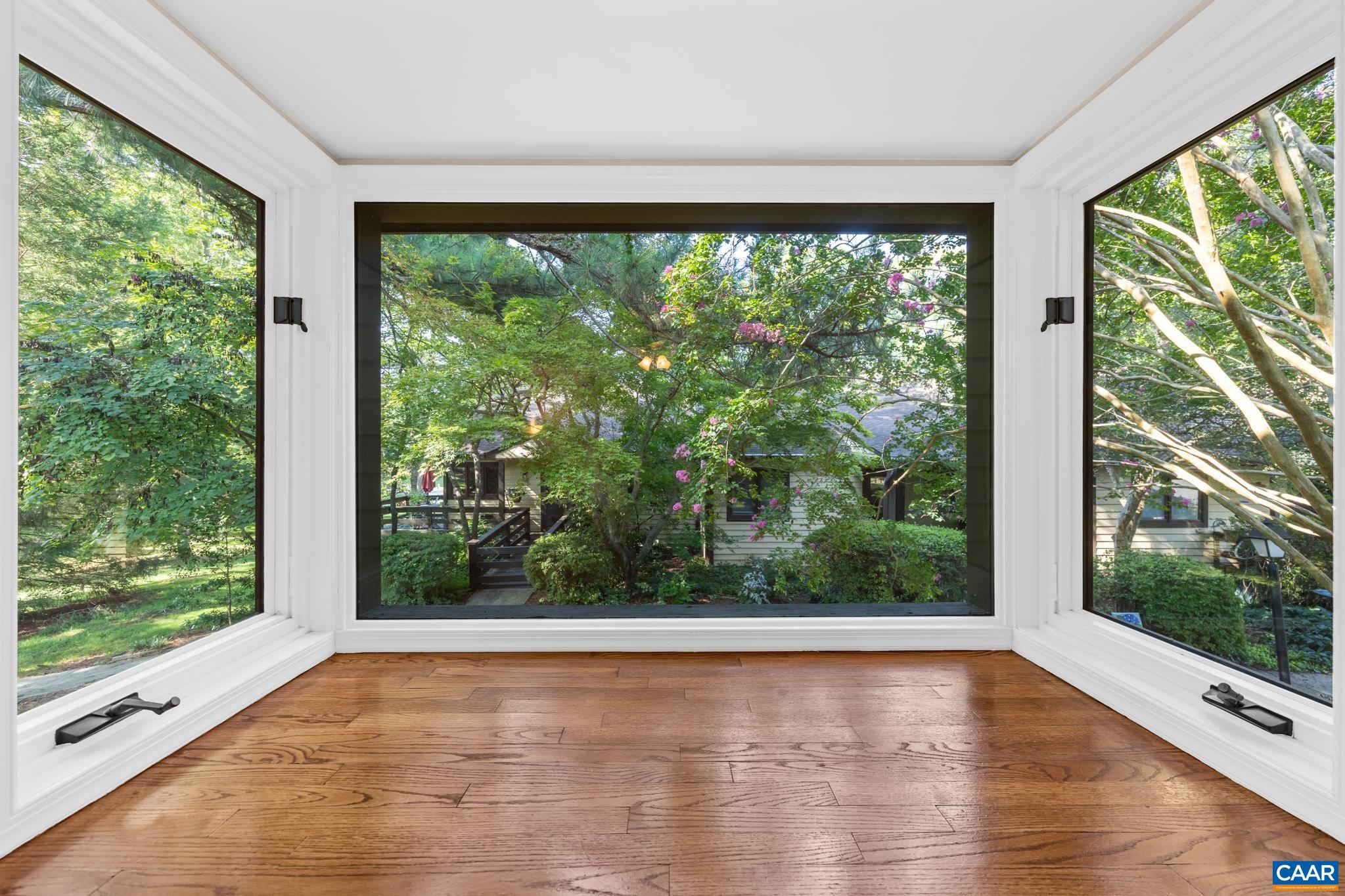 1259 BRANCHLANDS DR, CHARLOTTESVILLE, Virginia 22901, 3 Bedrooms Bedrooms, ,3 BathroomsBathrooms,Residential,Branchlands Townhome in Garden Court,1259 BRANCHLANDS DR,681550 MLS # 681550