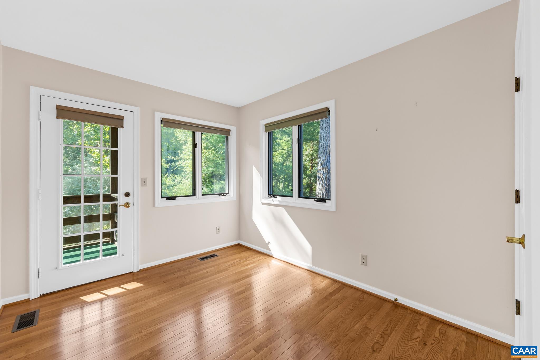1259 BRANCHLANDS DR, CHARLOTTESVILLE, Virginia 22901, 3 Bedrooms Bedrooms, ,3 BathroomsBathrooms,Residential,Branchlands Townhome in Garden Court,1259 BRANCHLANDS DR,681550 MLS # 681550