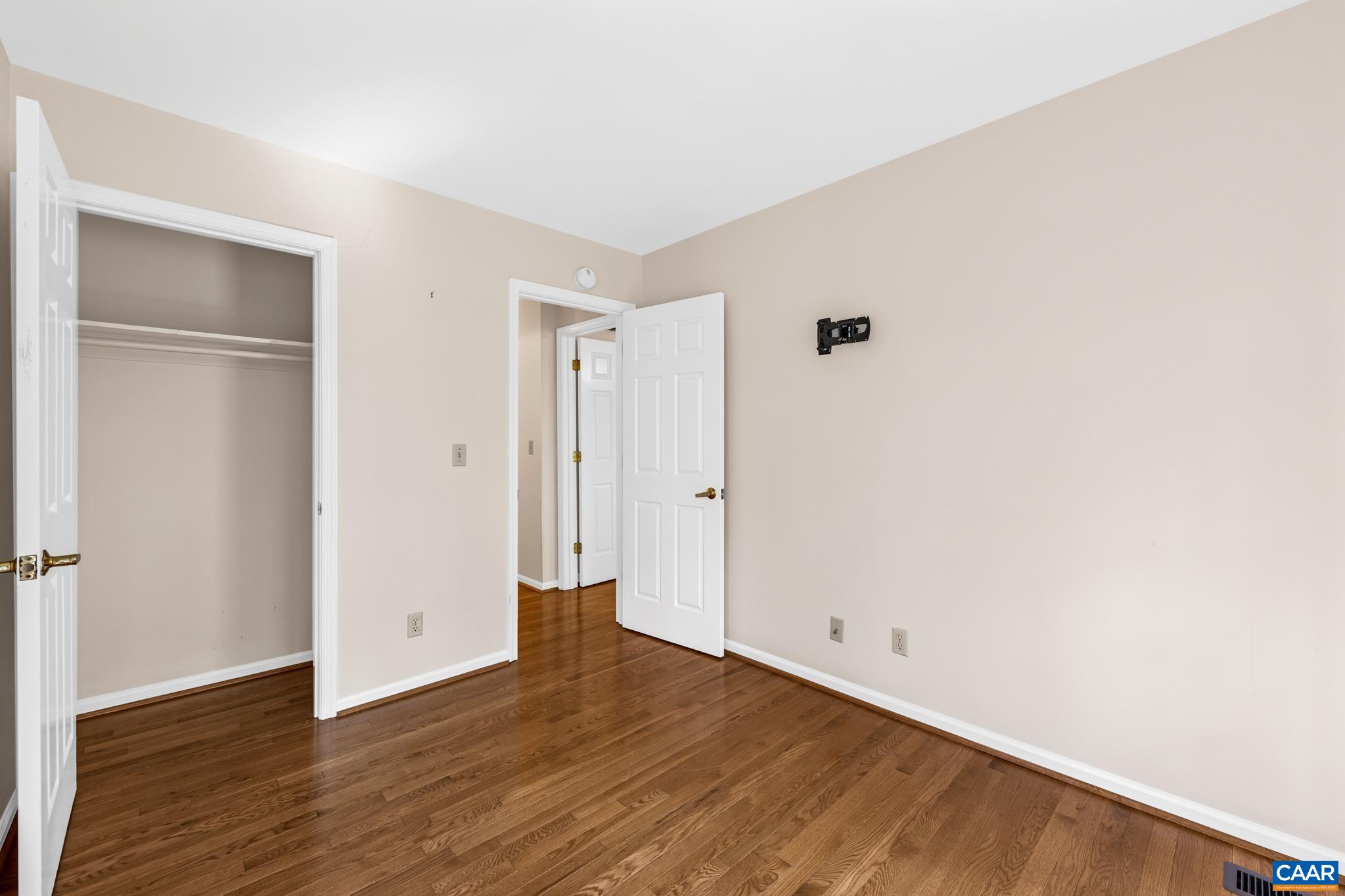 1259 BRANCHLANDS DR, CHARLOTTESVILLE, Virginia 22901, 3 Bedrooms Bedrooms, ,3 BathroomsBathrooms,Residential,Branchlands Townhome in Garden Court,1259 BRANCHLANDS DR,681550 MLS # 681550