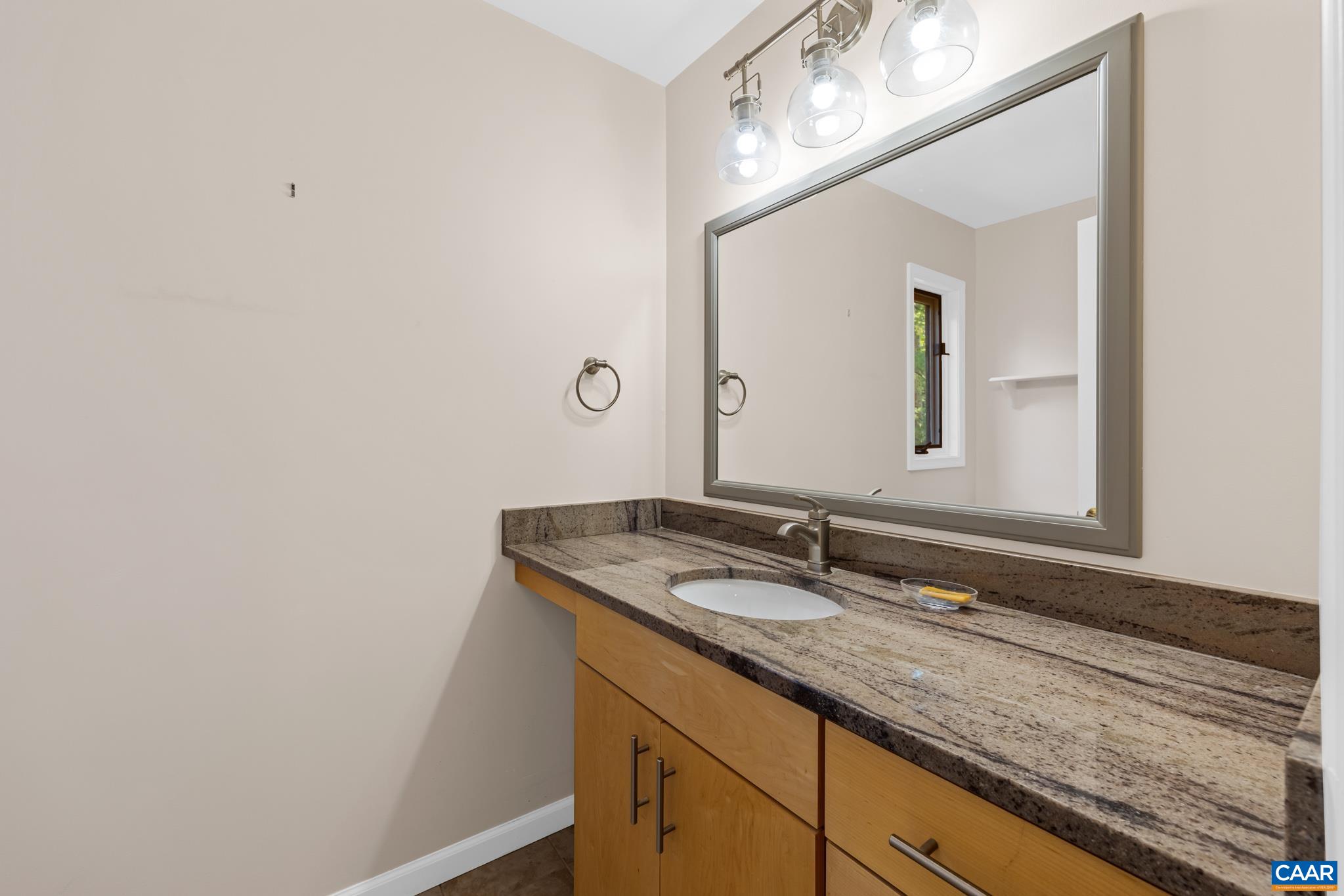 1259 BRANCHLANDS DR, CHARLOTTESVILLE, Virginia 22901, 3 Bedrooms Bedrooms, ,3 BathroomsBathrooms,Residential,Branchlands Townhome in Garden Court,1259 BRANCHLANDS DR,681550 MLS # 681550