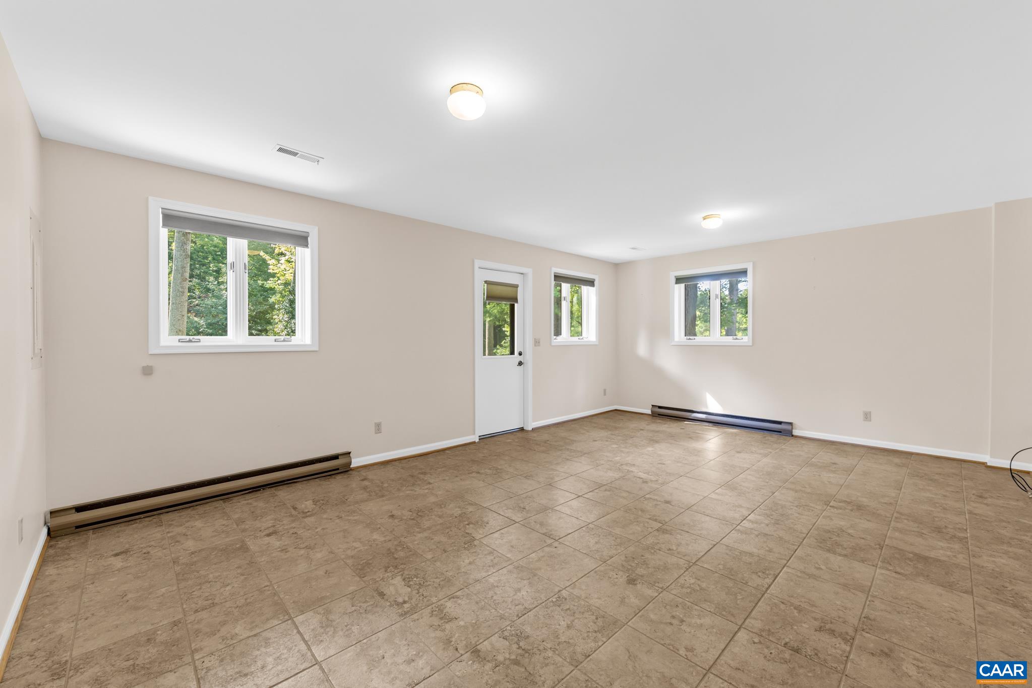 1259 BRANCHLANDS DR, CHARLOTTESVILLE, Virginia 22901, 3 Bedrooms Bedrooms, ,3 BathroomsBathrooms,Residential,Branchlands Townhome in Garden Court,1259 BRANCHLANDS DR,681550 MLS # 681550