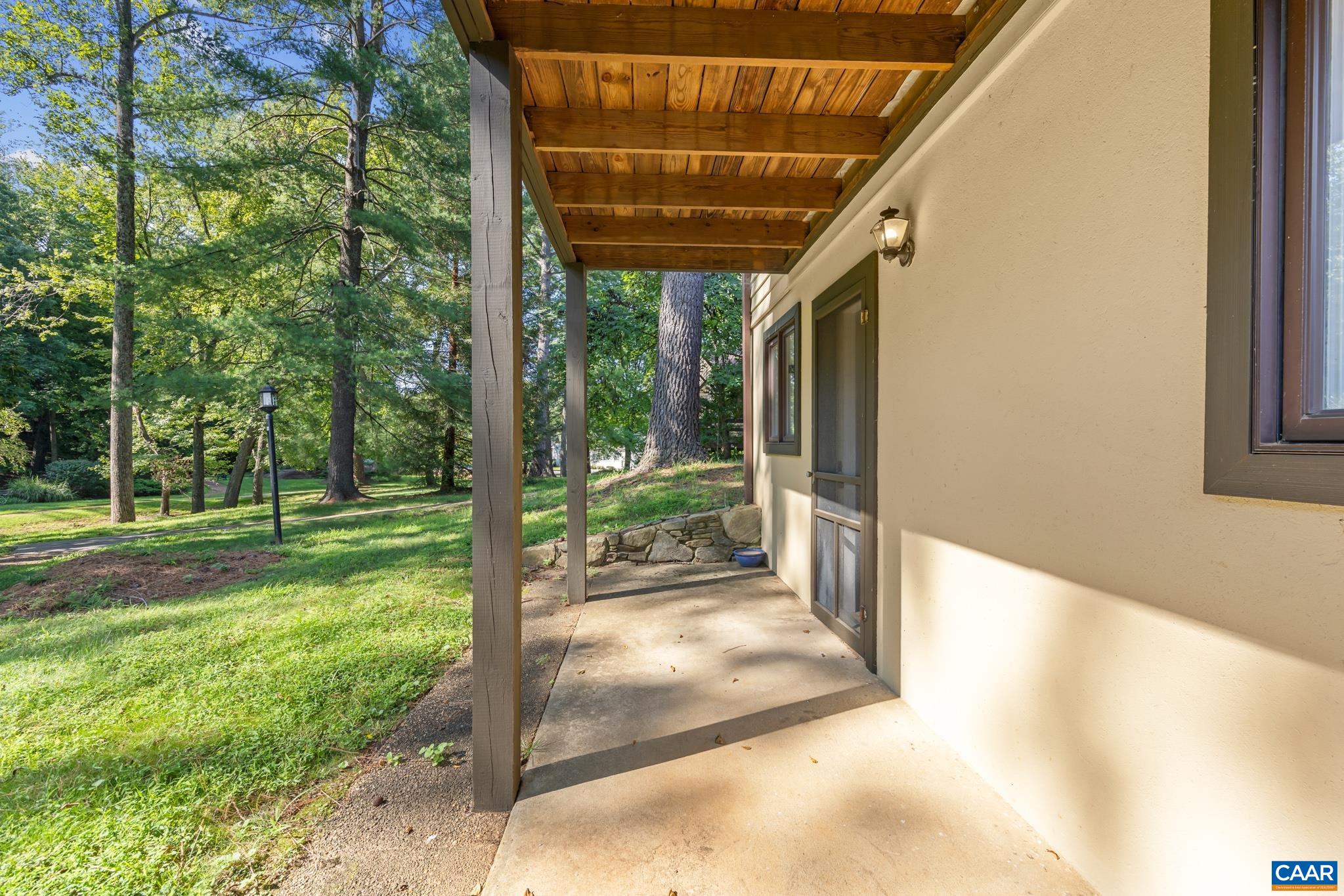 1259 BRANCHLANDS DR, CHARLOTTESVILLE, Virginia 22901, 3 Bedrooms Bedrooms, ,3 BathroomsBathrooms,Residential,Branchlands Townhome in Garden Court,1259 BRANCHLANDS DR,681550 MLS # 681550