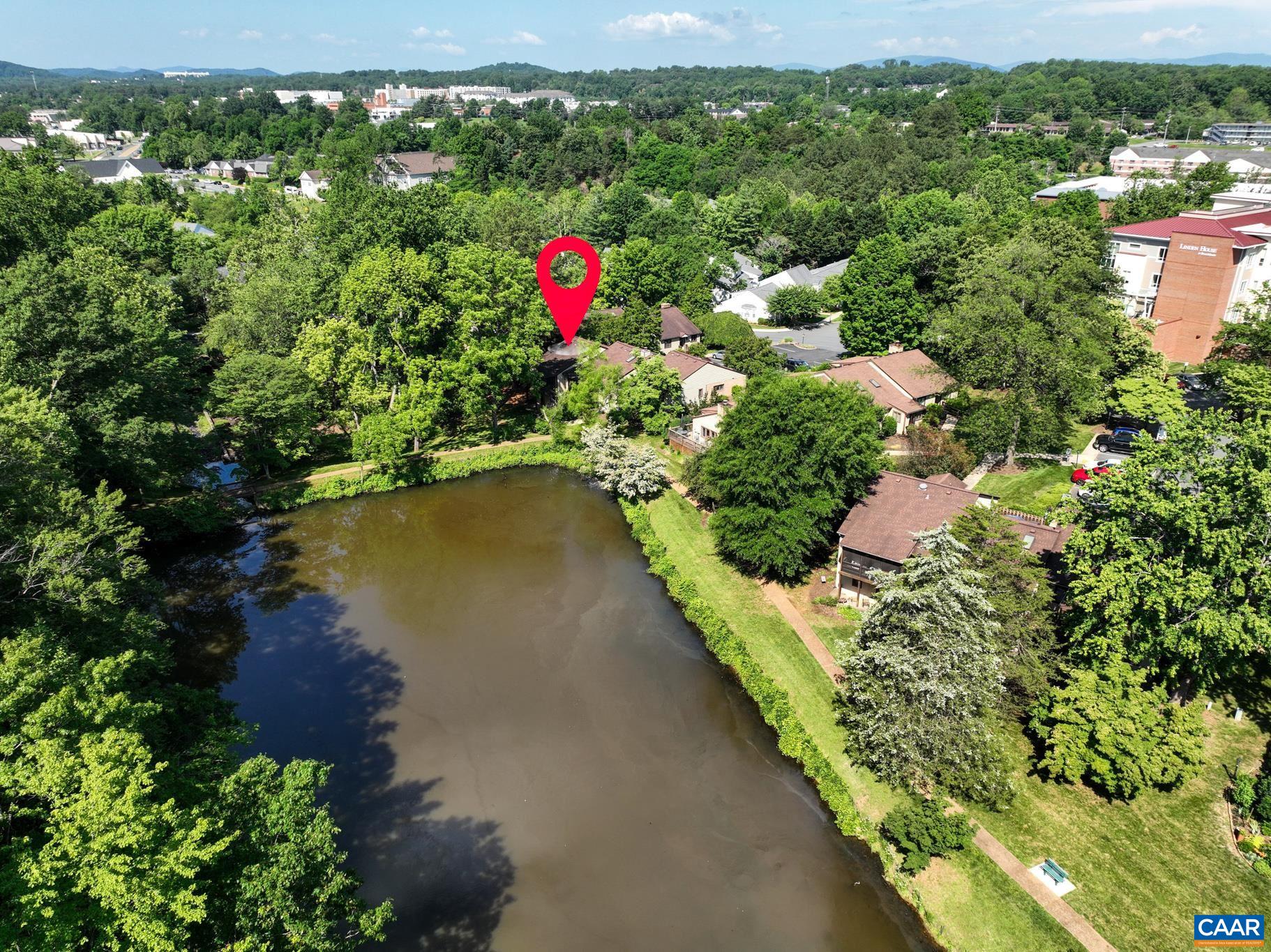 1259 BRANCHLANDS DR, CHARLOTTESVILLE, Virginia 22901, 3 Bedrooms Bedrooms, ,3 BathroomsBathrooms,Residential,Branchlands Townhome in Garden Court,1259 BRANCHLANDS DR,681550 MLS # 681550
