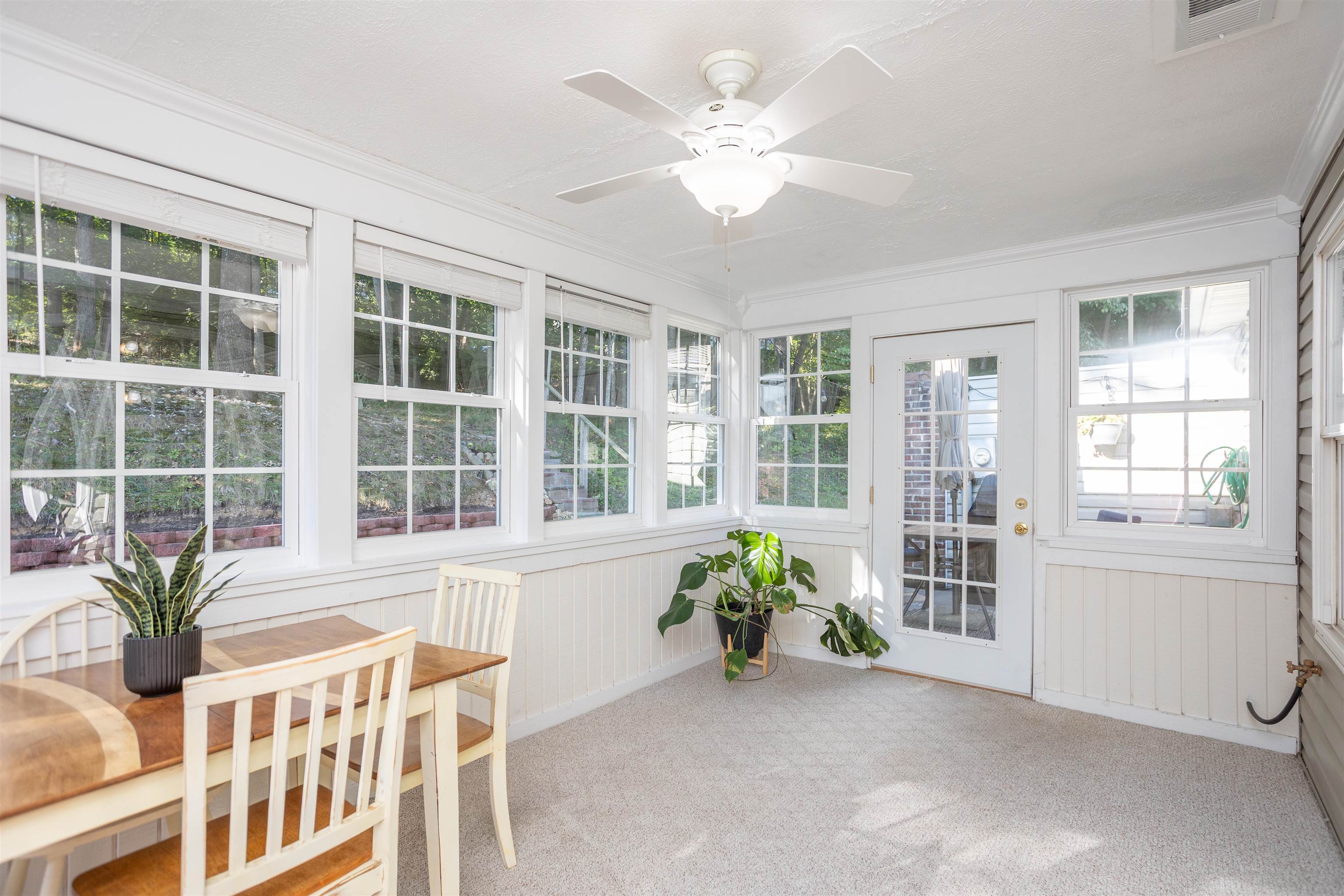 136 EMERALD DR, HARRISONBURG, Virginia 22801, 2 Bedrooms Bedrooms, ,2 BathroomsBathrooms,Residential,136 EMERALD DR,681552 MLS # 681552 136 EMERALD DR, HARRISONBURG, Virginia 22801, 2 Bedrooms Bedrooms, ,2 BathroomsBathrooms,Residential,136 EMERALD DR,681552 MLS # 681552