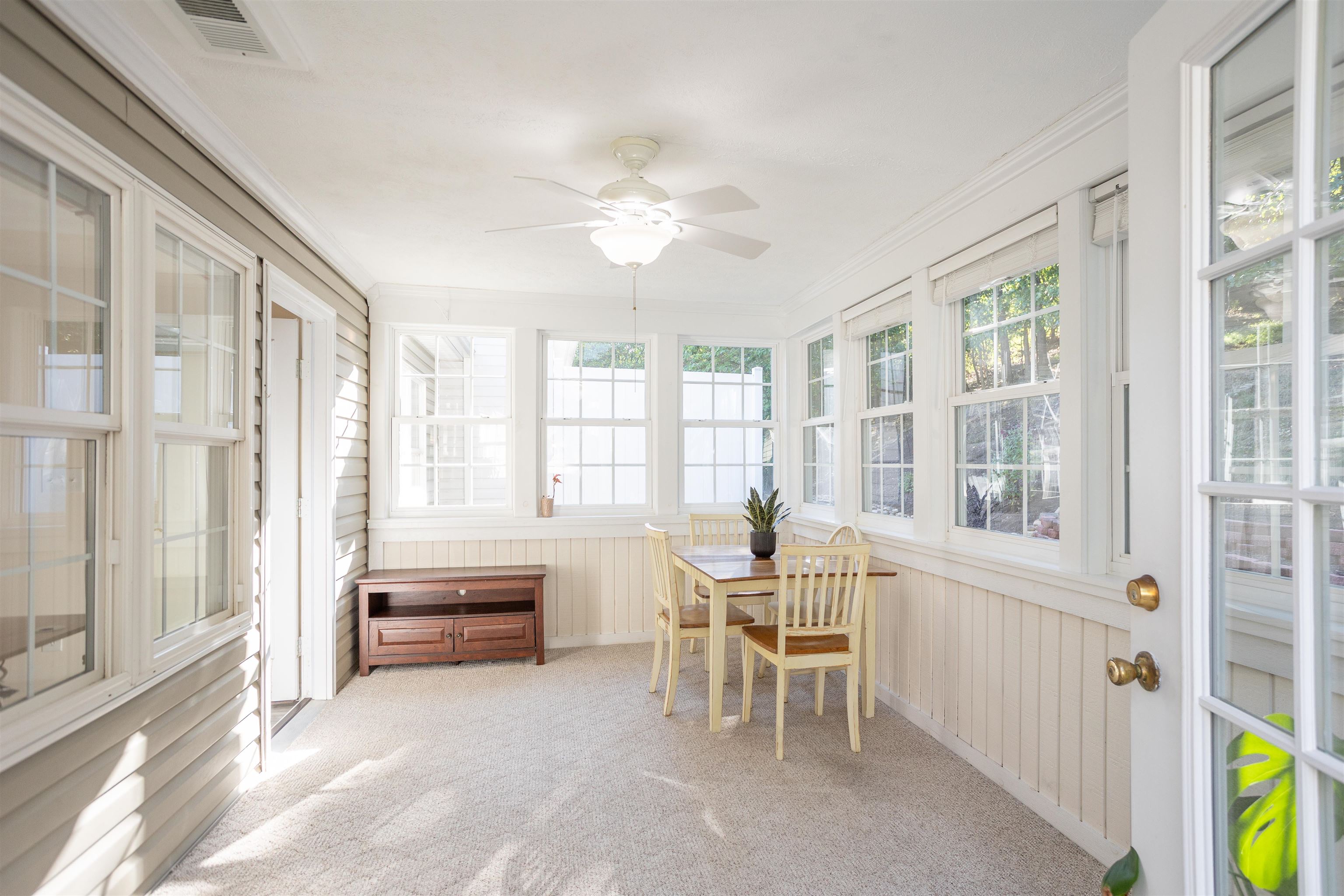 136 EMERALD DR, HARRISONBURG, Virginia 22801, 2 Bedrooms Bedrooms, ,2 BathroomsBathrooms,Residential,136 EMERALD DR,681552 MLS # 681552 136 EMERALD DR, HARRISONBURG, Virginia 22801, 2 Bedrooms Bedrooms, ,2 BathroomsBathrooms,Residential,136 EMERALD DR,681552 MLS # 681552
