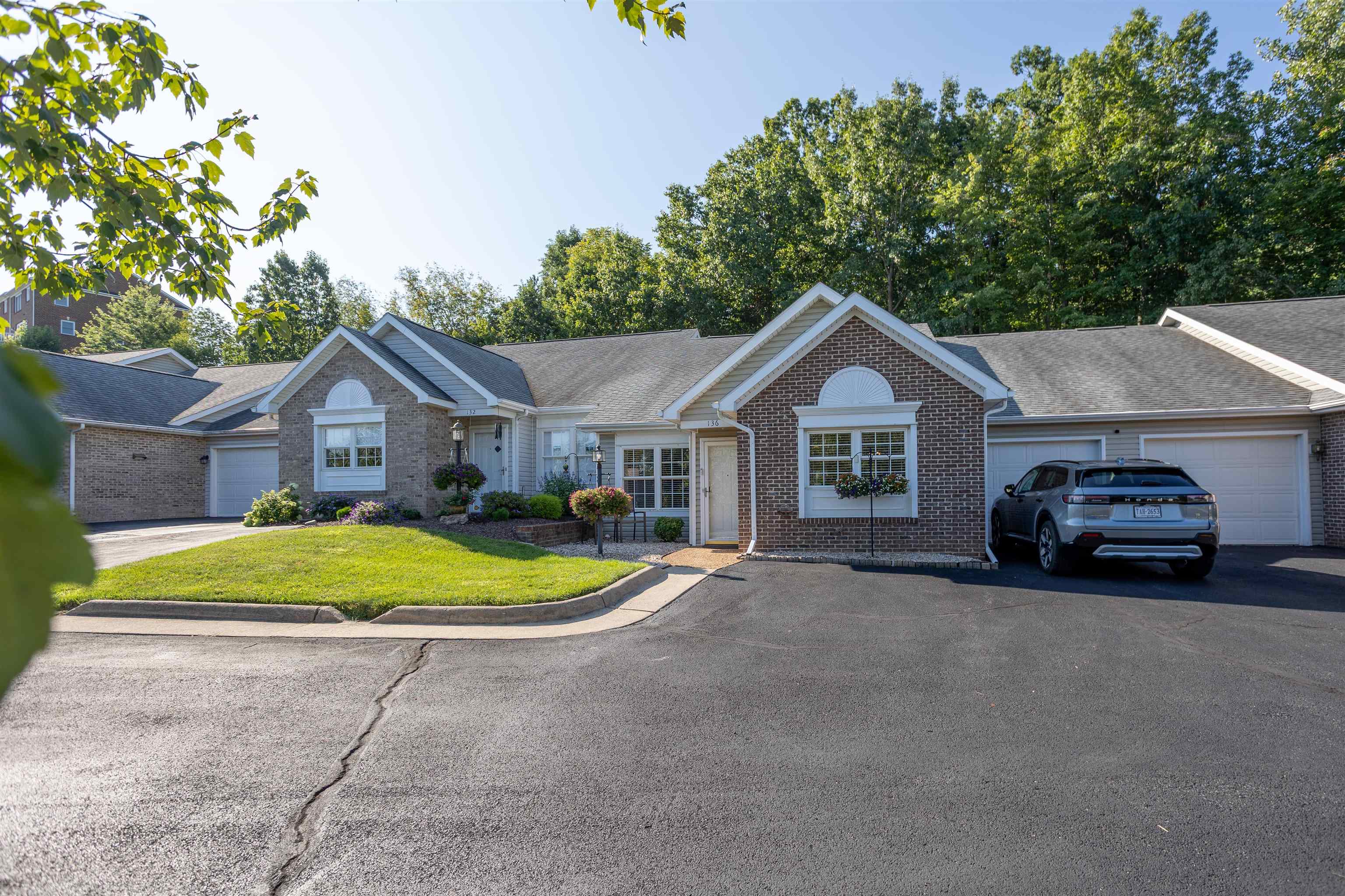 136 EMERALD DR, HARRISONBURG, Virginia 22801, 2 Bedrooms Bedrooms, ,2 BathroomsBathrooms,Residential,136 EMERALD DR,681552 MLS # 681552 136 EMERALD DR, HARRISONBURG, Virginia 22801, 2 Bedrooms Bedrooms, ,2 BathroomsBathrooms,Residential,136 EMERALD DR,681552 MLS # 681552