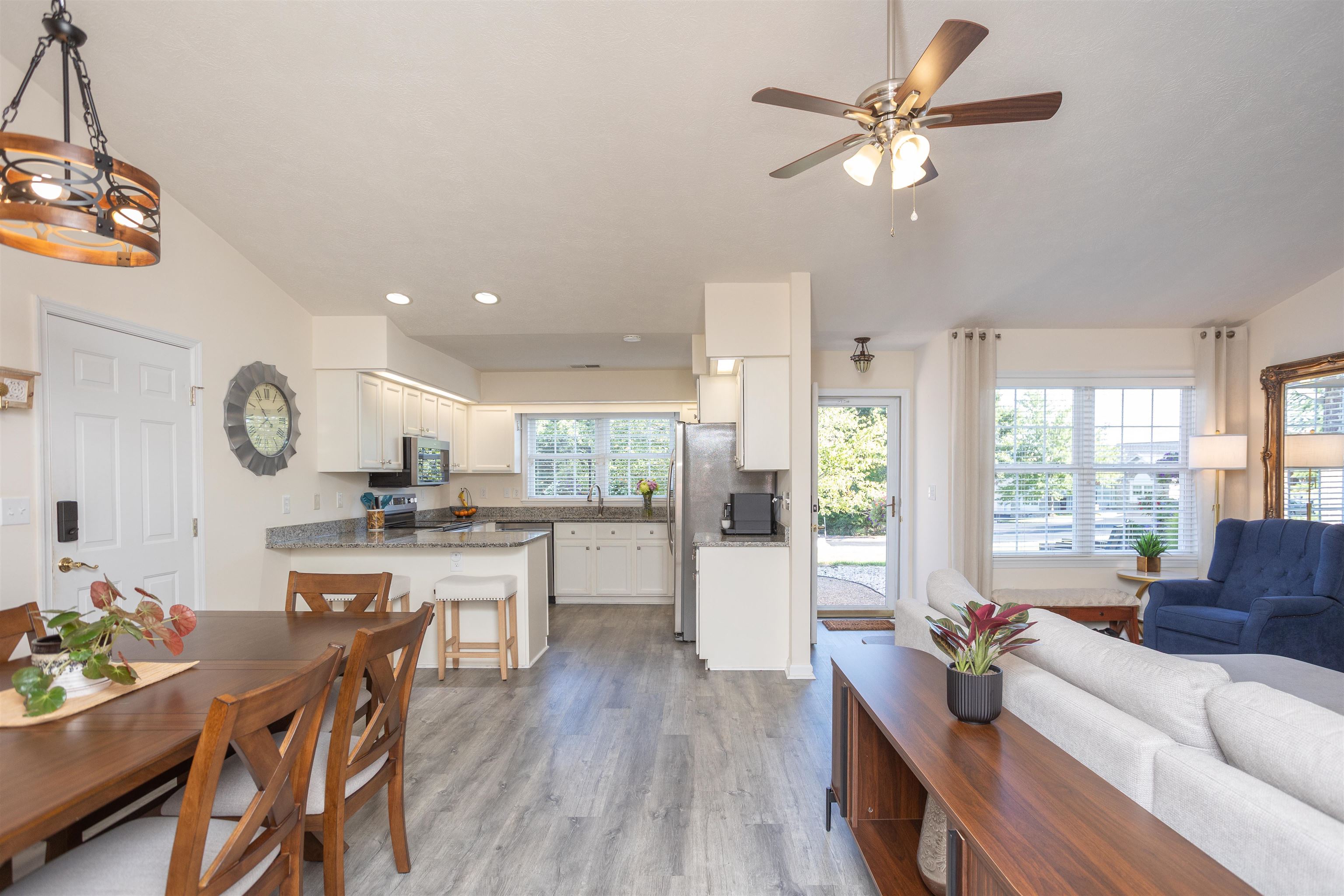 136 EMERALD DR, HARRISONBURG, Virginia 22801, 2 Bedrooms Bedrooms, ,2 BathroomsBathrooms,Residential,136 EMERALD DR,681552 MLS # 681552 136 EMERALD DR, HARRISONBURG, Virginia 22801, 2 Bedrooms Bedrooms, ,2 BathroomsBathrooms,Residential,136 EMERALD DR,681552 MLS # 681552