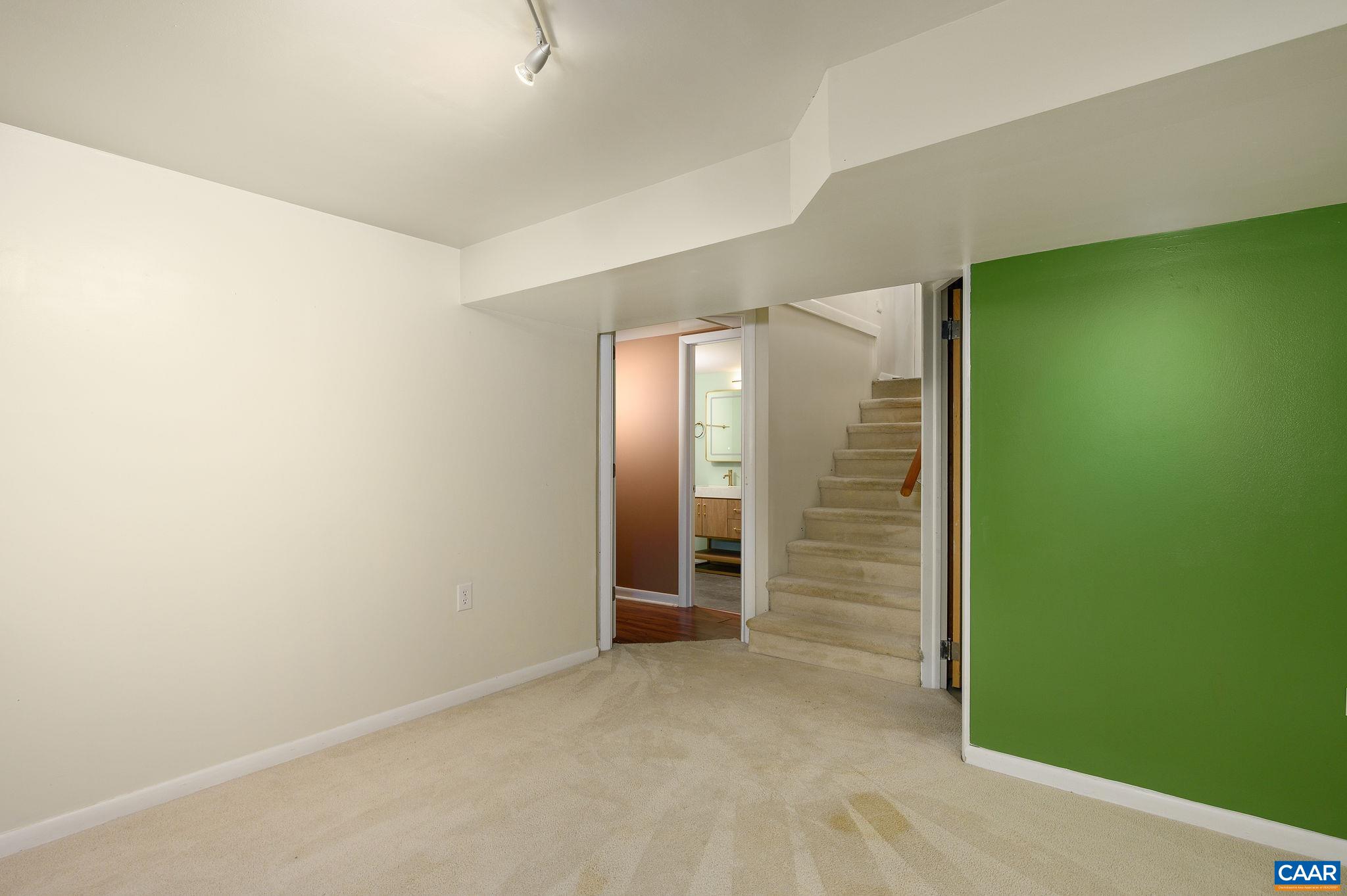 2507 WILLARD DR, CHARLOTTESVILLE, Virginia 22903, 3 Bedrooms Bedrooms, ,2 BathroomsBathrooms,Residential,2507 WILLARD DR,681554 MLS # 681554 2507 WILLARD DR, CHARLOTTESVILLE, Virginia 22903, 3 Bedrooms Bedrooms, ,2 BathroomsBathrooms,Residential,2507 WILLARD DR,681554 MLS # 681554