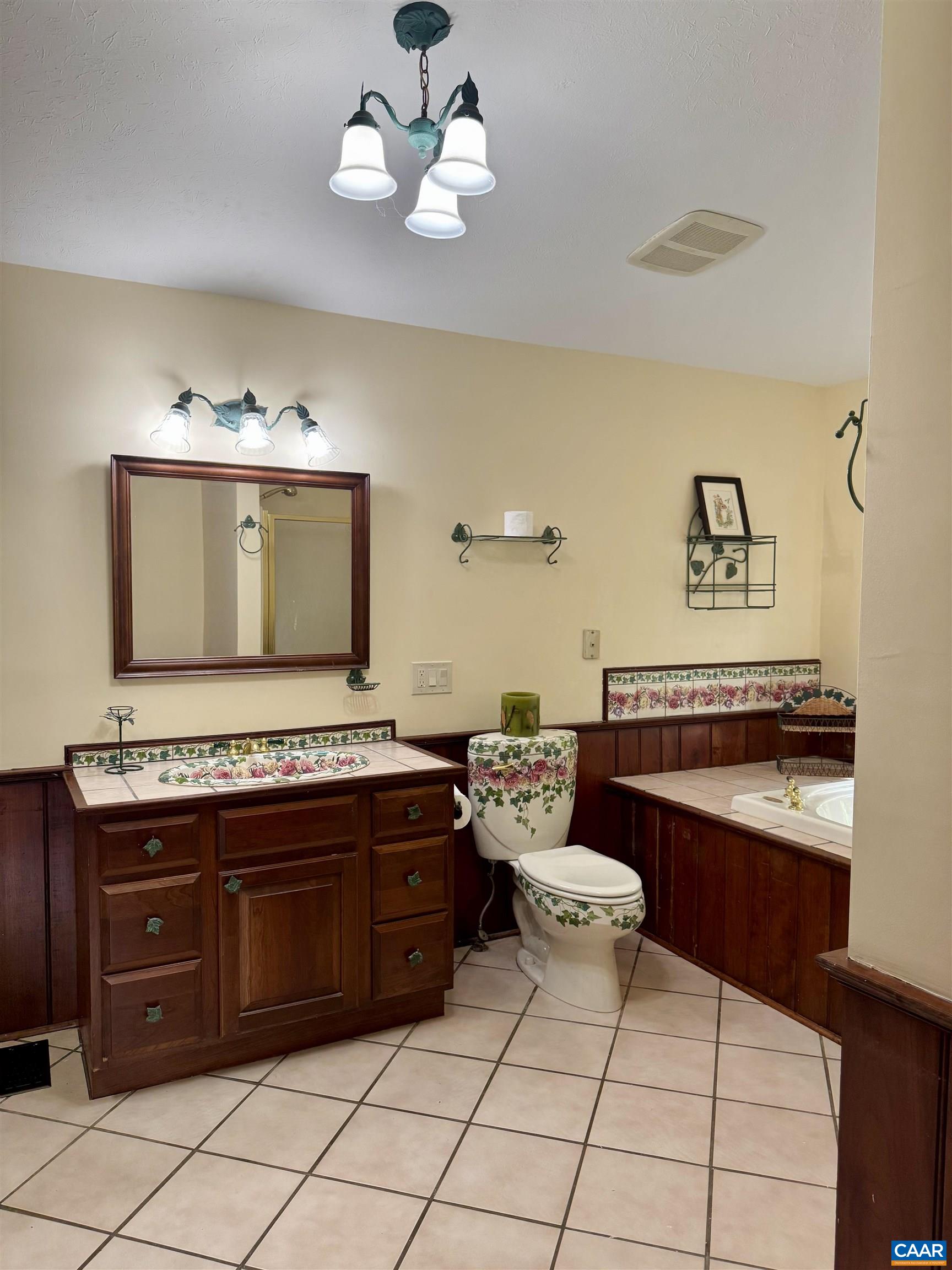 701 DONAGHE ST, STAUNTON, Virginia 24401, 3 Bedrooms Bedrooms, ,2 BathroomsBathrooms,Residential,Gypsy Hill Dutch Colonial,701 DONAGHE ST,681555 MLS # 681555 701 DONAGHE ST, STAUNTON, Virginia 24401, 3 Bedrooms Bedrooms, ,2 BathroomsBathrooms,Residential,Gypsy Hill Dutch Colonial,701 DONAGHE ST,681555 MLS # 681555