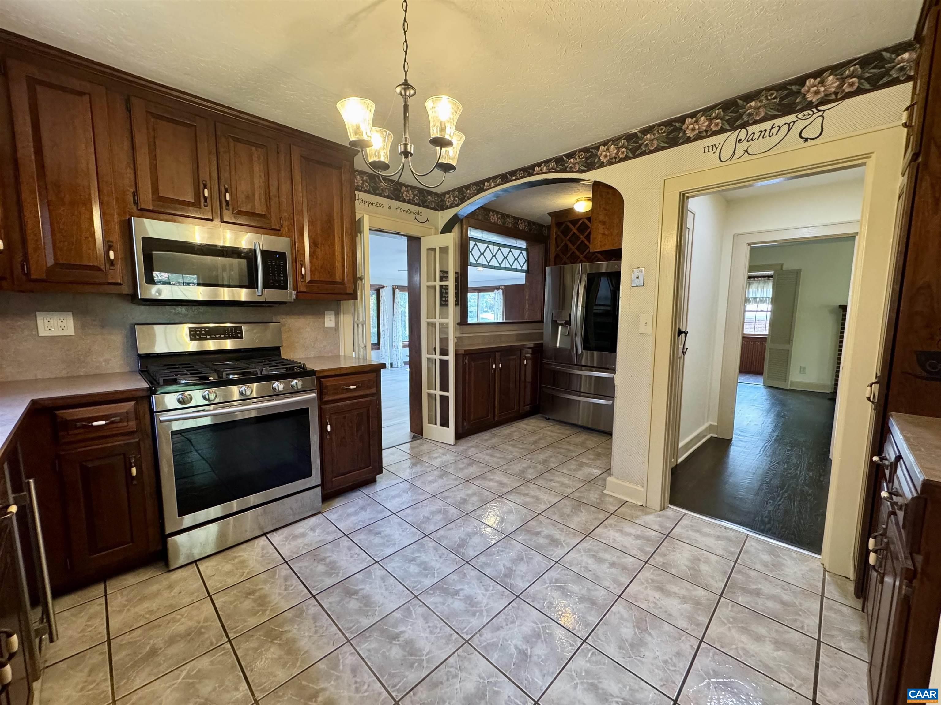 701 DONAGHE ST, STAUNTON, Virginia 24401, 3 Bedrooms Bedrooms, ,2 BathroomsBathrooms,Residential,Gypsy Hill Dutch Colonial,701 DONAGHE ST,681555 MLS # 681555 701 DONAGHE ST, STAUNTON, Virginia 24401, 3 Bedrooms Bedrooms, ,2 BathroomsBathrooms,Residential,Gypsy Hill Dutch Colonial,701 DONAGHE ST,681555 MLS # 681555