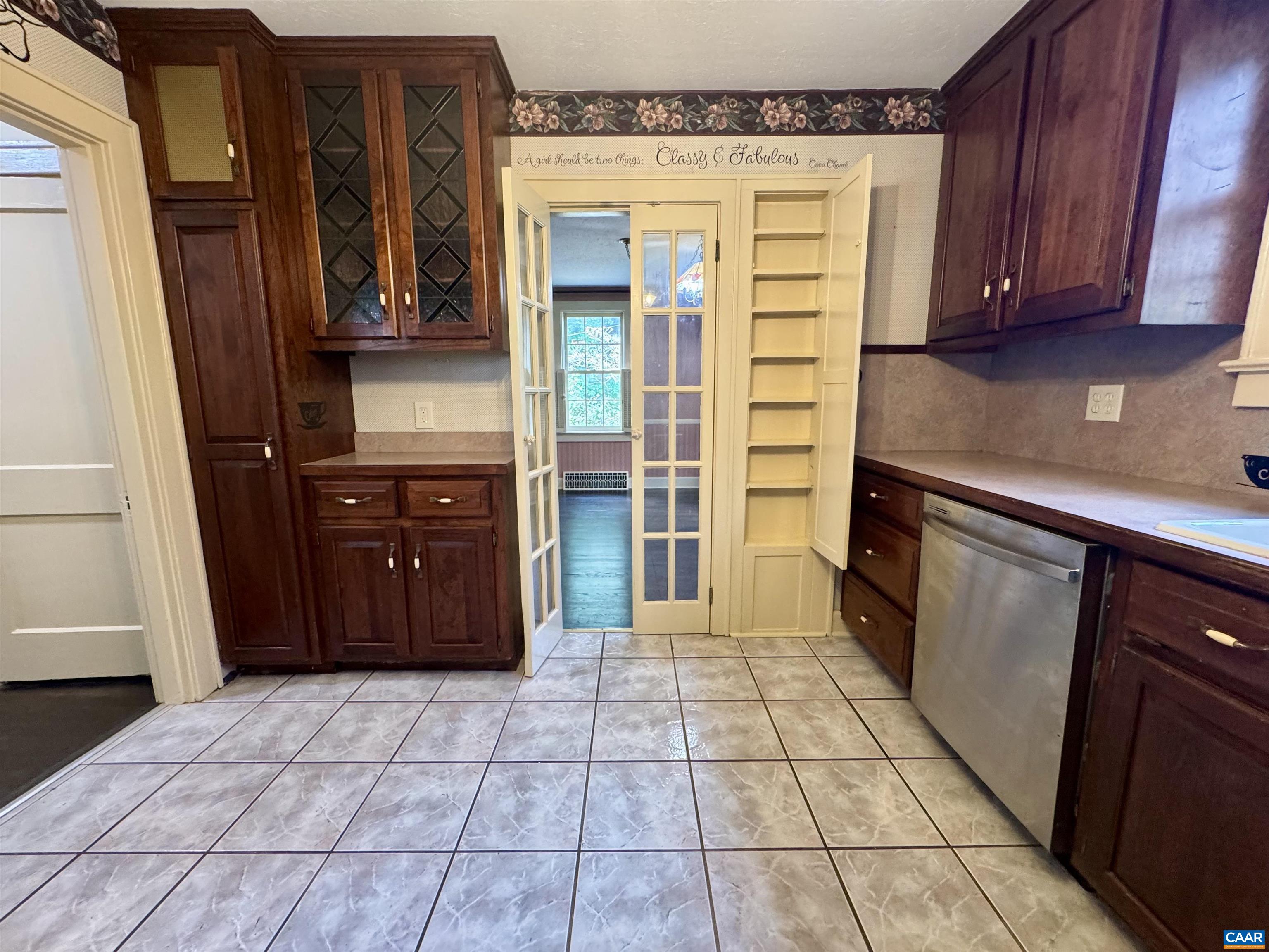 701 DONAGHE ST, STAUNTON, Virginia 24401, 3 Bedrooms Bedrooms, ,2 BathroomsBathrooms,Residential,Gypsy Hill Dutch Colonial,701 DONAGHE ST,681555 MLS # 681555 701 DONAGHE ST, STAUNTON, Virginia 24401, 3 Bedrooms Bedrooms, ,2 BathroomsBathrooms,Residential,Gypsy Hill Dutch Colonial,701 DONAGHE ST,681555 MLS # 681555