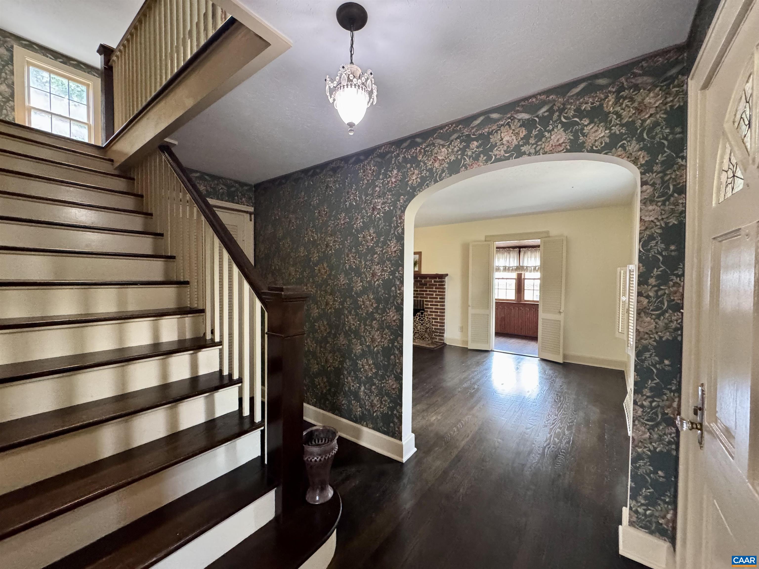 701 DONAGHE ST, STAUNTON, Virginia 24401, 3 Bedrooms Bedrooms, ,2 BathroomsBathrooms,Residential,Gypsy Hill Dutch Colonial,701 DONAGHE ST,681555 MLS # 681555 701 DONAGHE ST, STAUNTON, Virginia 24401, 3 Bedrooms Bedrooms, ,2 BathroomsBathrooms,Residential,Gypsy Hill Dutch Colonial,701 DONAGHE ST,681555 MLS # 681555