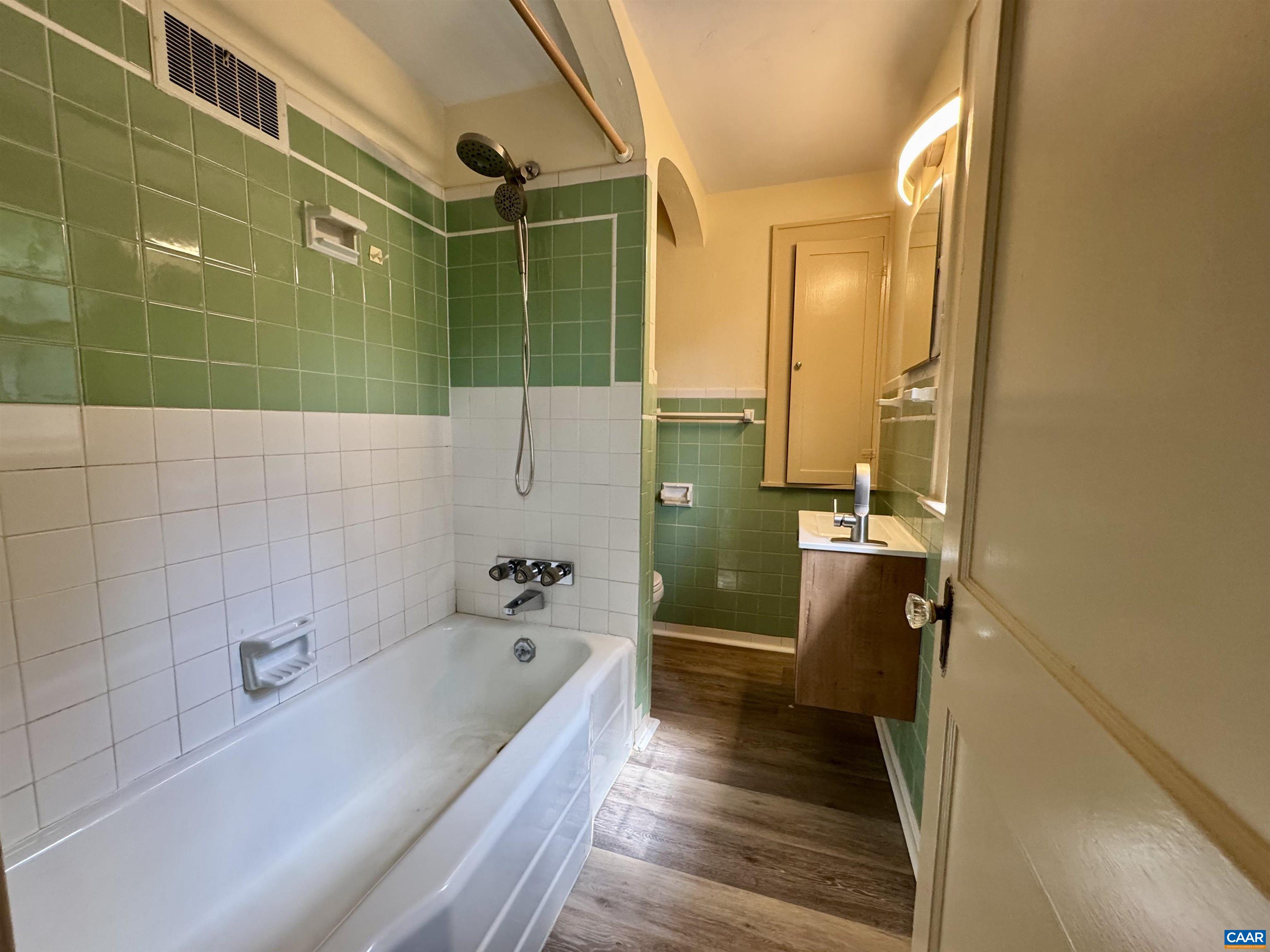 701 DONAGHE ST, STAUNTON, Virginia 24401, 3 Bedrooms Bedrooms, ,2 BathroomsBathrooms,Residential,Gypsy Hill Dutch Colonial,701 DONAGHE ST,681555 MLS # 681555 701 DONAGHE ST, STAUNTON, Virginia 24401, 3 Bedrooms Bedrooms, ,2 BathroomsBathrooms,Residential,Gypsy Hill Dutch Colonial,701 DONAGHE ST,681555 MLS # 681555