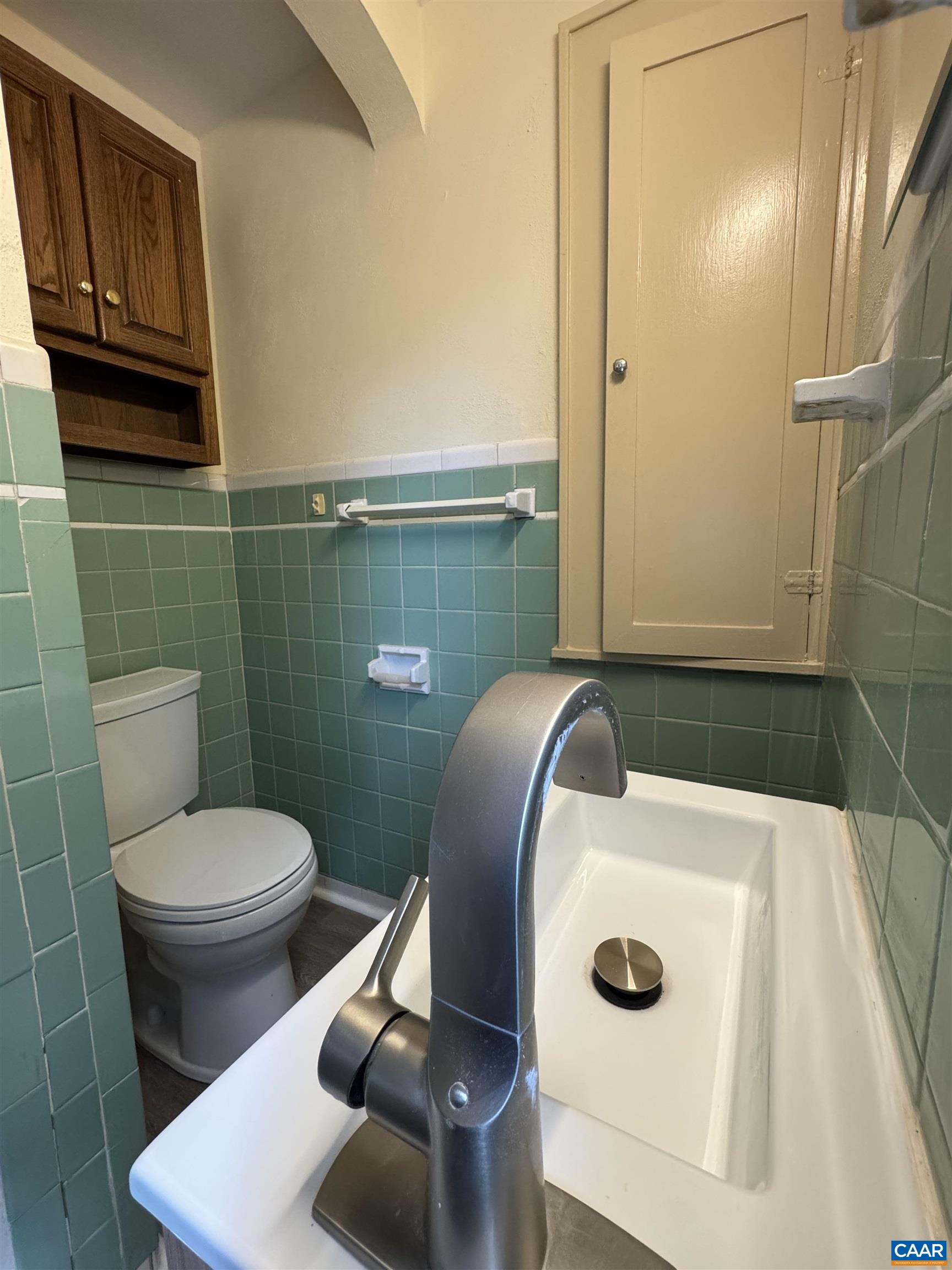 701 DONAGHE ST, STAUNTON, Virginia 24401, 3 Bedrooms Bedrooms, ,2 BathroomsBathrooms,Residential,Gypsy Hill Dutch Colonial,701 DONAGHE ST,681555 MLS # 681555 701 DONAGHE ST, STAUNTON, Virginia 24401, 3 Bedrooms Bedrooms, ,2 BathroomsBathrooms,Residential,Gypsy Hill Dutch Colonial,701 DONAGHE ST,681555 MLS # 681555