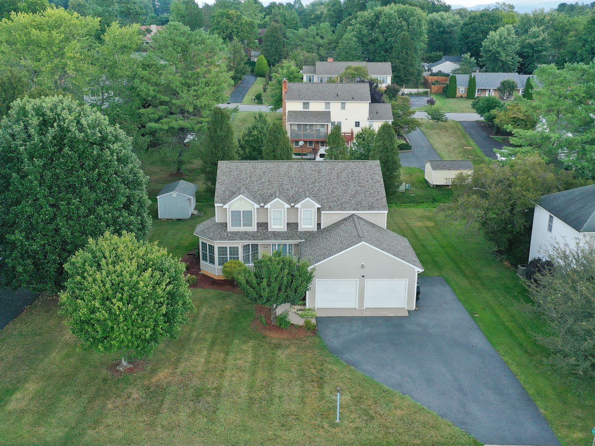 1627 CHATHAM RD, WAYNESBORO, Virginia 22980, 4 Bedrooms Bedrooms, ,2 BathroomsBathrooms,Residential,1627 CHATHAM RD,681556 MLS # 681556