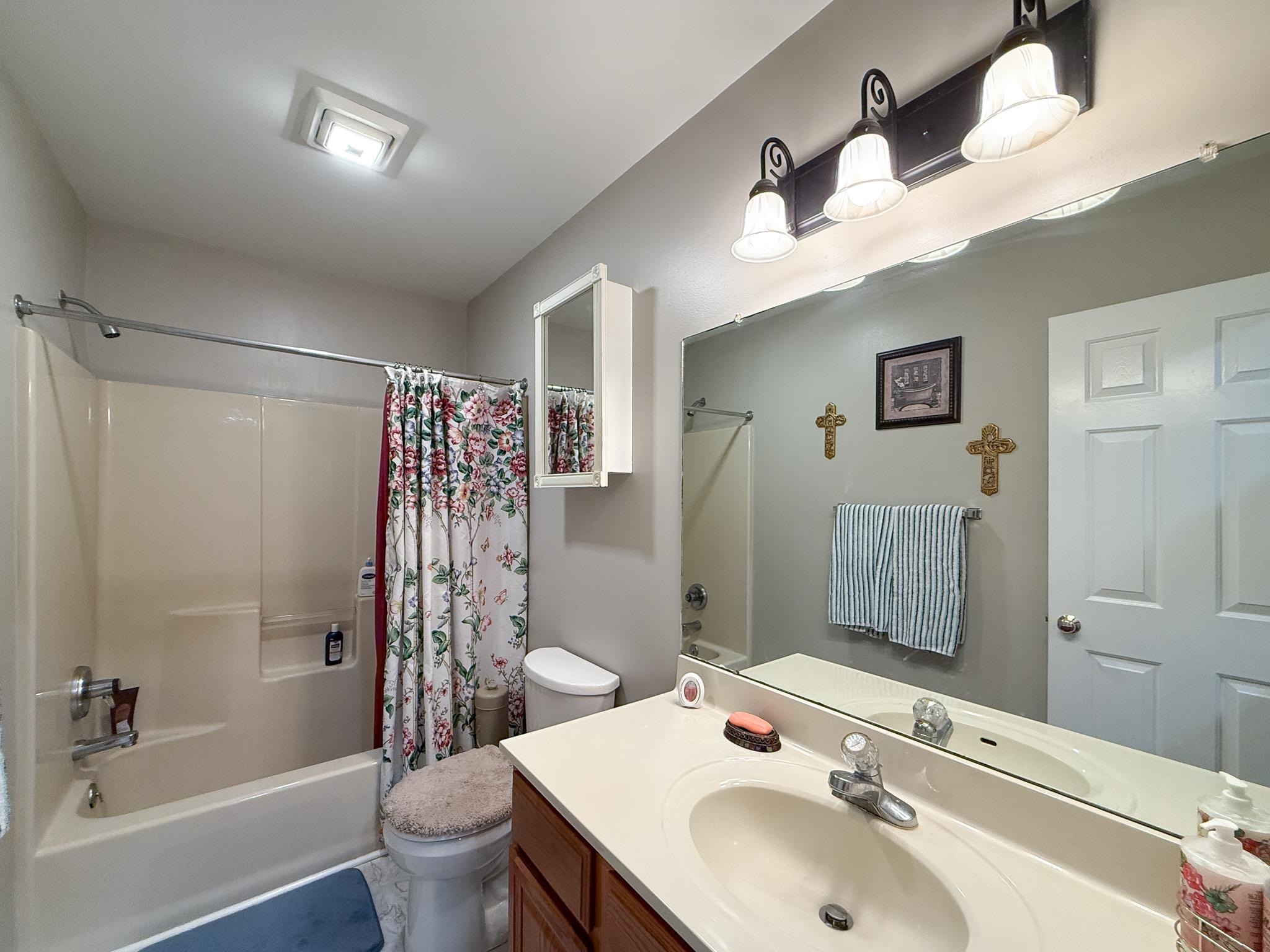 1627 CHATHAM RD, WAYNESBORO, Virginia 22980, 4 Bedrooms Bedrooms, ,2 BathroomsBathrooms,Residential,1627 CHATHAM RD,681556 MLS # 681556