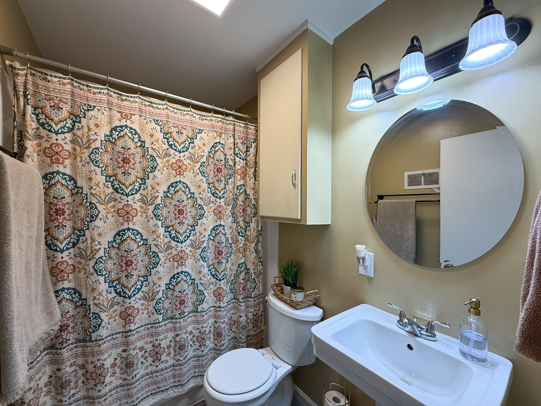 121 FRASER LN, STAUNTON, Virginia 24401, 3 Bedrooms Bedrooms, ,1 BathroomBathrooms,Residential,121 FRASER LN,681557 MLS # 681557 121 FRASER LN, STAUNTON, Virginia 24401, 3 Bedrooms Bedrooms, ,1 BathroomBathrooms,Residential,121 FRASER LN,681557 MLS # 681557