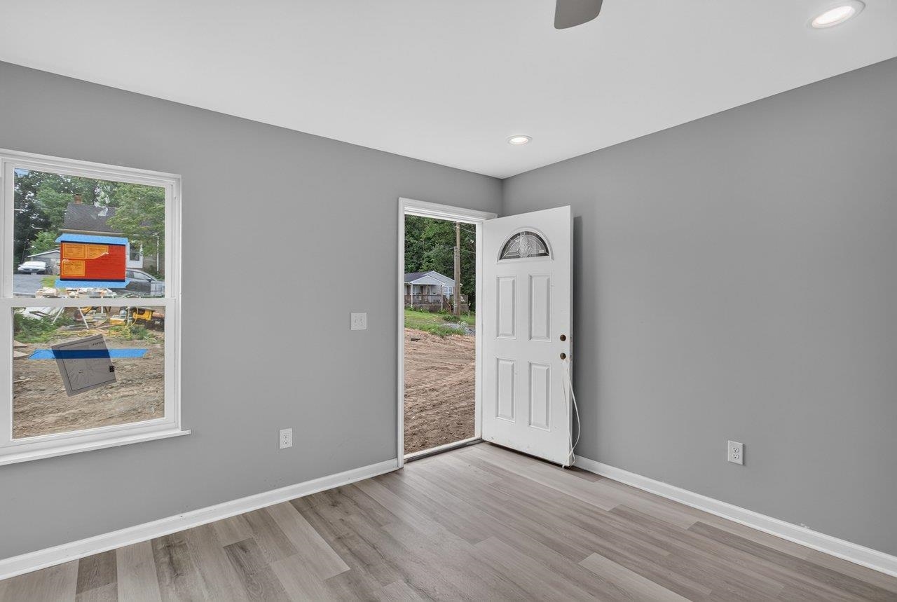 395 TRENTON AVE, SHENANDOAH, Virginia 22849, 4 Bedrooms Bedrooms, ,2 BathroomsBathrooms,Residential,395 TRENTON AVE,679837 MLS # 679837 395 TRENTON AVE, SHENANDOAH, Virginia 22849, 4 Bedrooms Bedrooms, ,2 BathroomsBathrooms,Residential,395 TRENTON AVE,679837 MLS # 679837