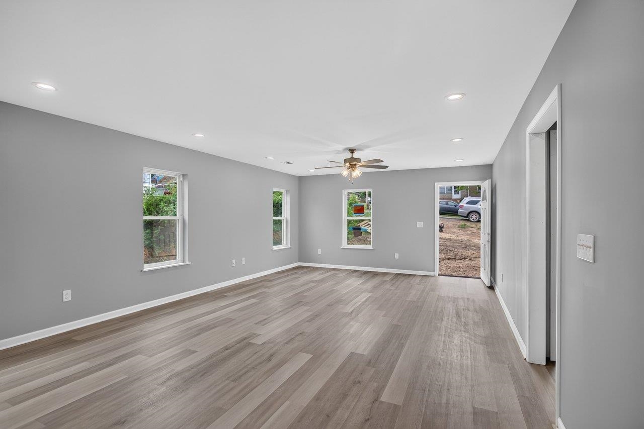 395 TRENTON AVE, SHENANDOAH, Virginia 22849, 4 Bedrooms Bedrooms, ,2 BathroomsBathrooms,Residential,395 TRENTON AVE,679837 MLS # 679837 395 TRENTON AVE, SHENANDOAH, Virginia 22849, 4 Bedrooms Bedrooms, ,2 BathroomsBathrooms,Residential,395 TRENTON AVE,679837 MLS # 679837