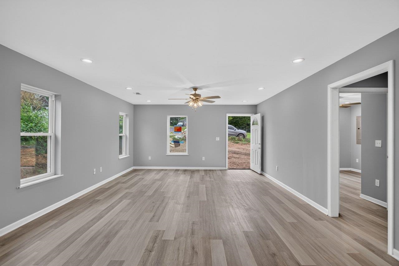 395 TRENTON AVE, SHENANDOAH, Virginia 22849, 4 Bedrooms Bedrooms, ,2 BathroomsBathrooms,Residential,395 TRENTON AVE,679837 MLS # 679837 395 TRENTON AVE, SHENANDOAH, Virginia 22849, 4 Bedrooms Bedrooms, ,2 BathroomsBathrooms,Residential,395 TRENTON AVE,679837 MLS # 679837