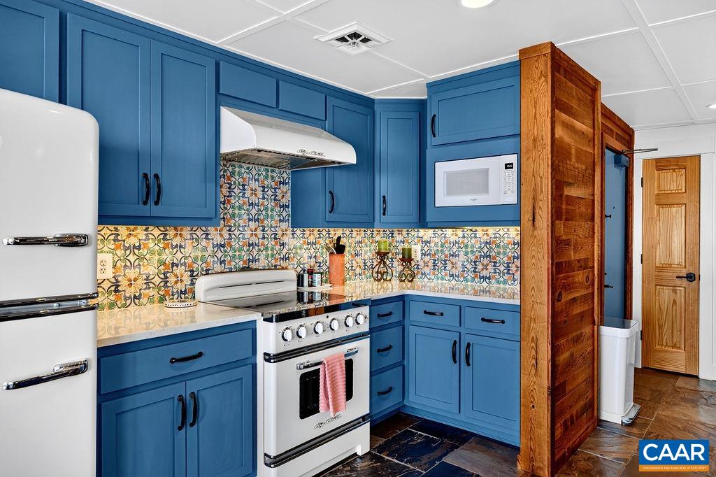 1623 OVERLOOK, WINTERGREEN, Virginia 22967, 2 Bedrooms Bedrooms, ,2 BathroomsBathrooms,Residential,Big Chill,1623 OVERLOOK,681400 MLS # 681400 1623 OVERLOOK, WINTERGREEN, Virginia 22967, 2 Bedrooms Bedrooms, ,2 BathroomsBathrooms,Residential,Big Chill,1623 OVERLOOK,681400 MLS # 681400