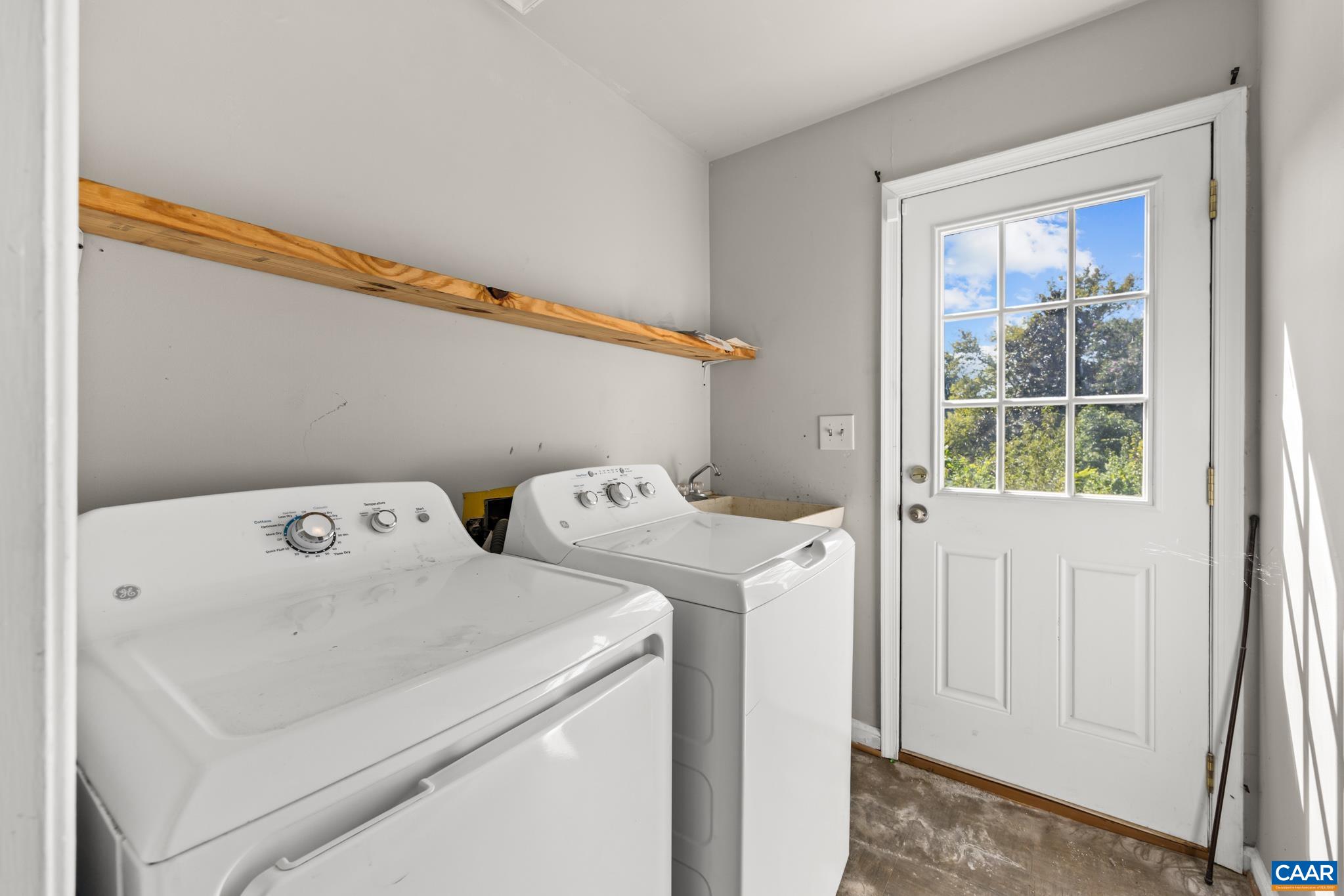 1625 MAIDEN LN, CHARLOTTESVILLE, Virginia 22911, 4 Bedrooms Bedrooms, ,2 BathroomsBathrooms,Residential,1625 MAIDEN LN,681480 MLS # 681480