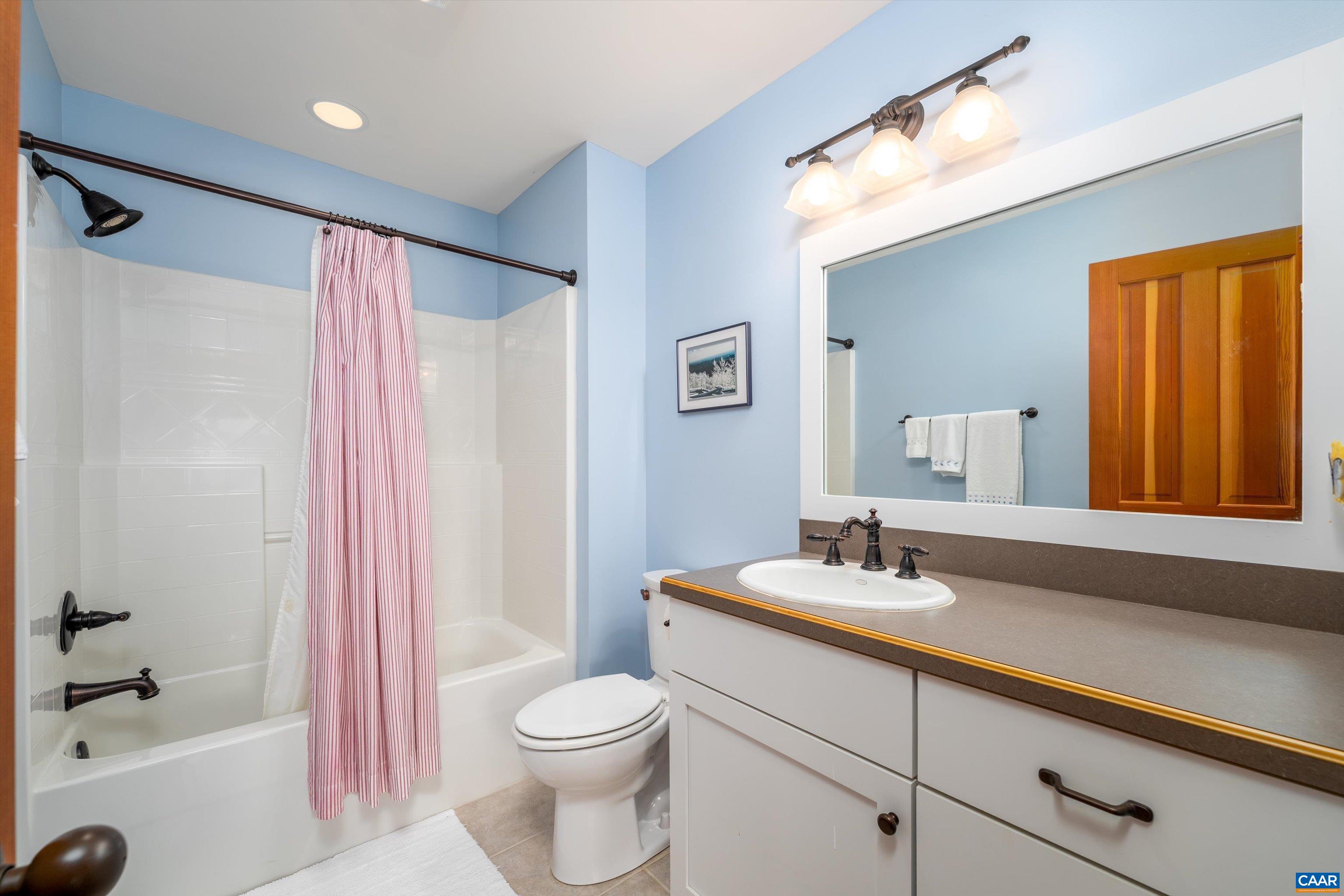 Each guest bedroom has its own bathroom Each guest bedroom has its own bathroom