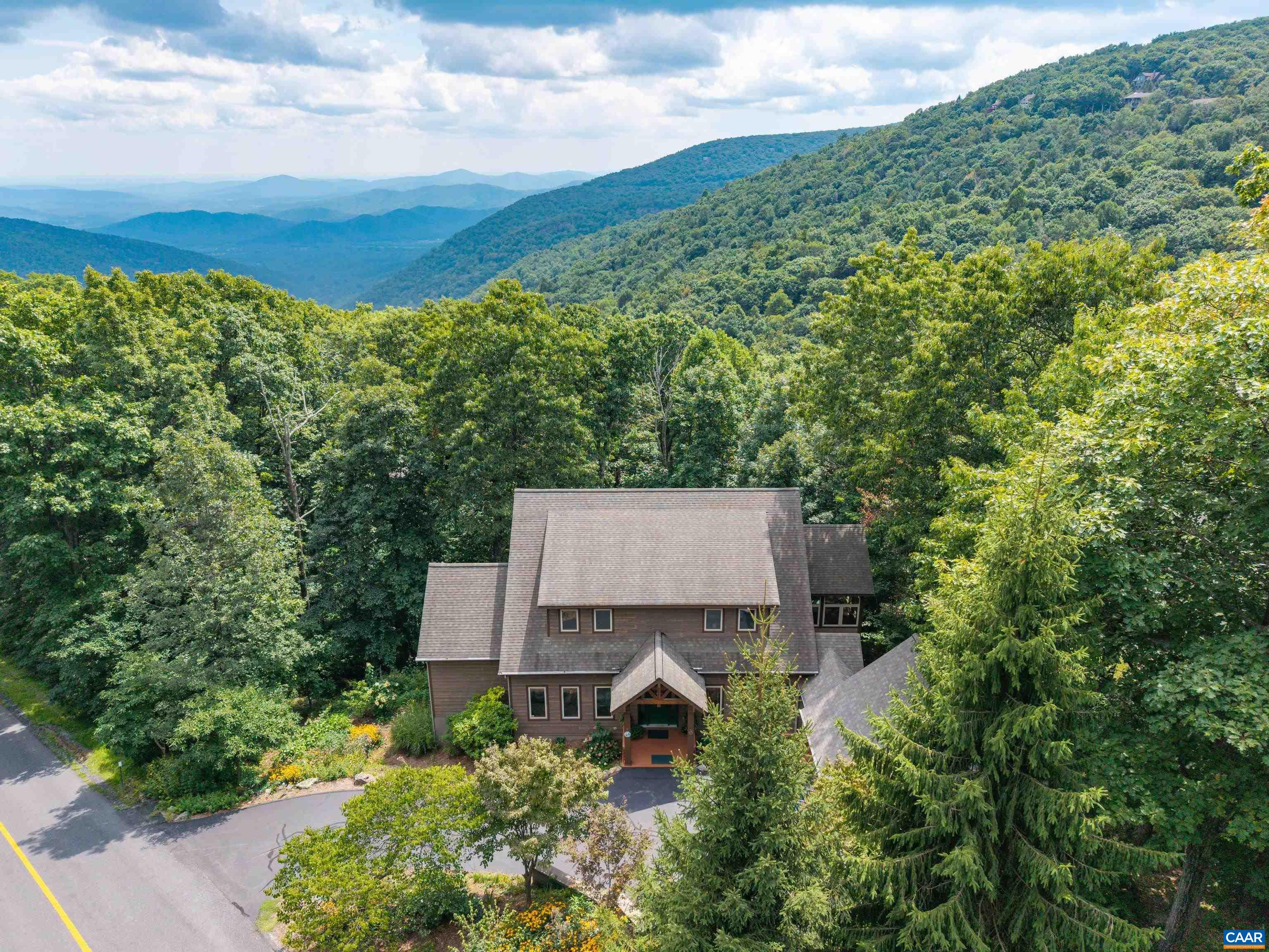 Snowsports, Golf, Raquet Sports, Hiking and a Pool and Aquatics Center! Snowsports, Golf, Raquet Sports, Hiking and a Pool and Aquatics Center!