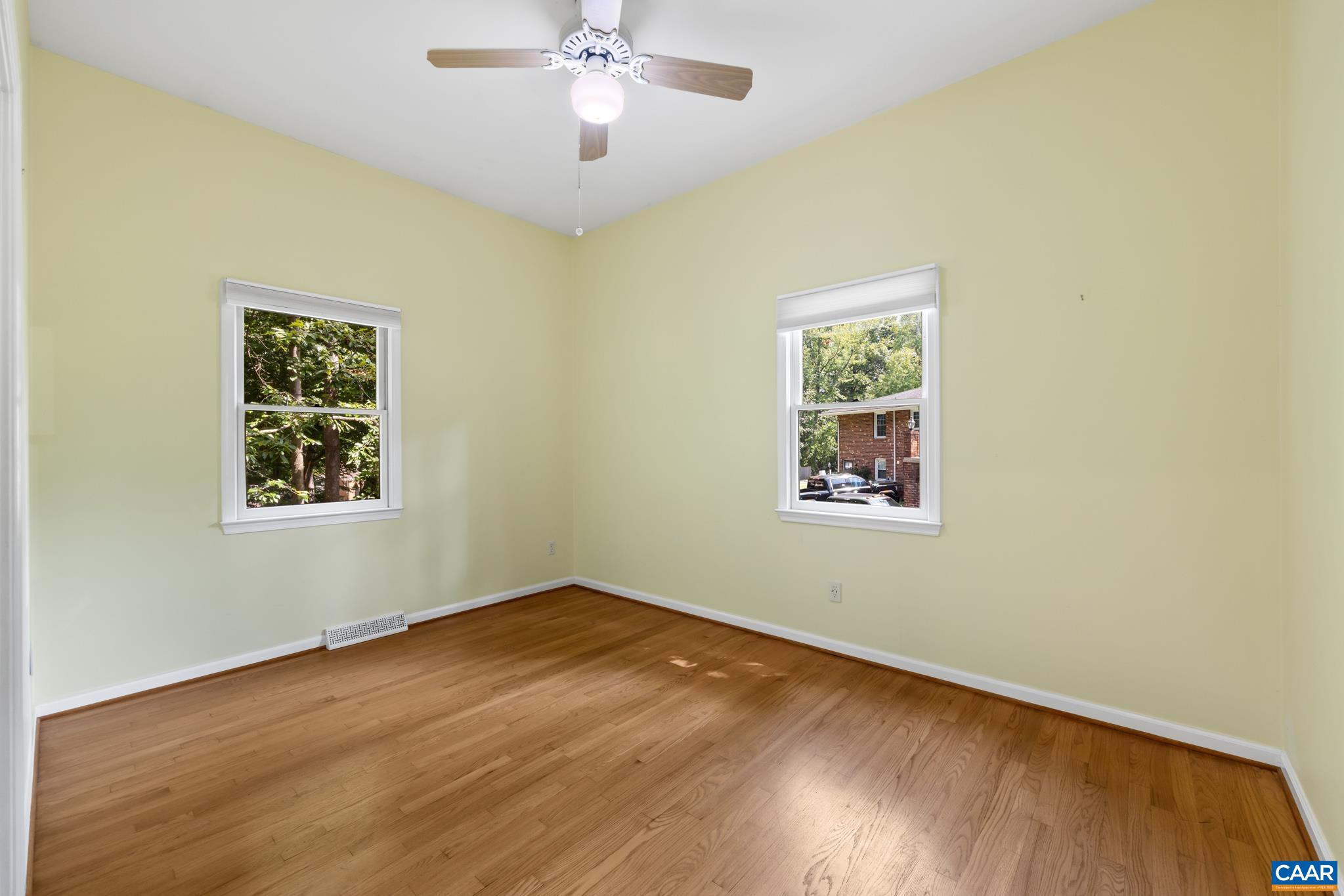 412 BERWICK CT, CHARLOTTESVILLE, Virginia 22901, 4 Bedrooms Bedrooms, ,3 BathroomsBathrooms,Residential,412 BERWICK CT,681561 MLS # 681561 412 BERWICK CT, CHARLOTTESVILLE, Virginia 22901, 4 Bedrooms Bedrooms, ,3 BathroomsBathrooms,Residential,412 BERWICK CT,681561 MLS # 681561