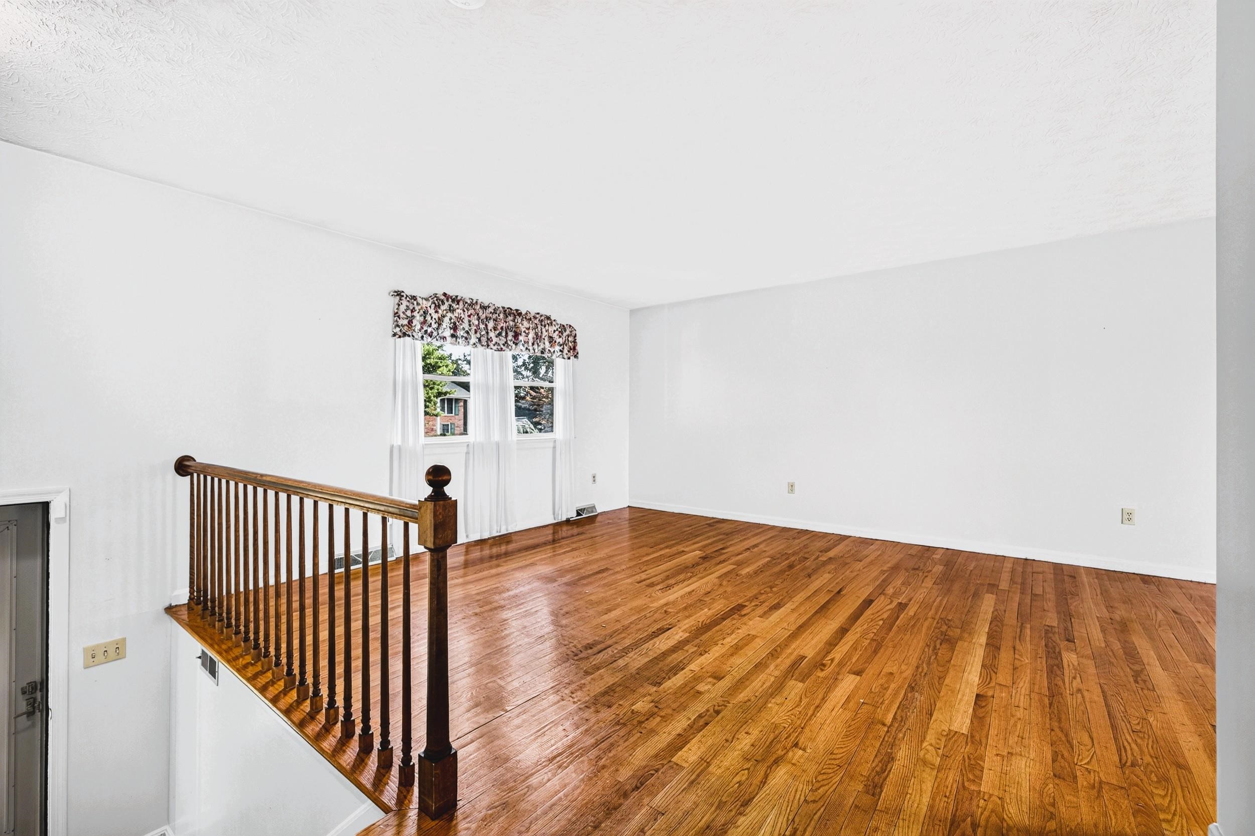 315 7TH ST, HARRISONBURG, Virginia 22802, 4 Bedrooms Bedrooms, ,2 BathroomsBathrooms,Residential,315 7TH ST,681566 MLS # 681566 315 7TH ST, HARRISONBURG, Virginia 22802, 4 Bedrooms Bedrooms, ,2 BathroomsBathrooms,Residential,315 7TH ST,681566 MLS # 681566