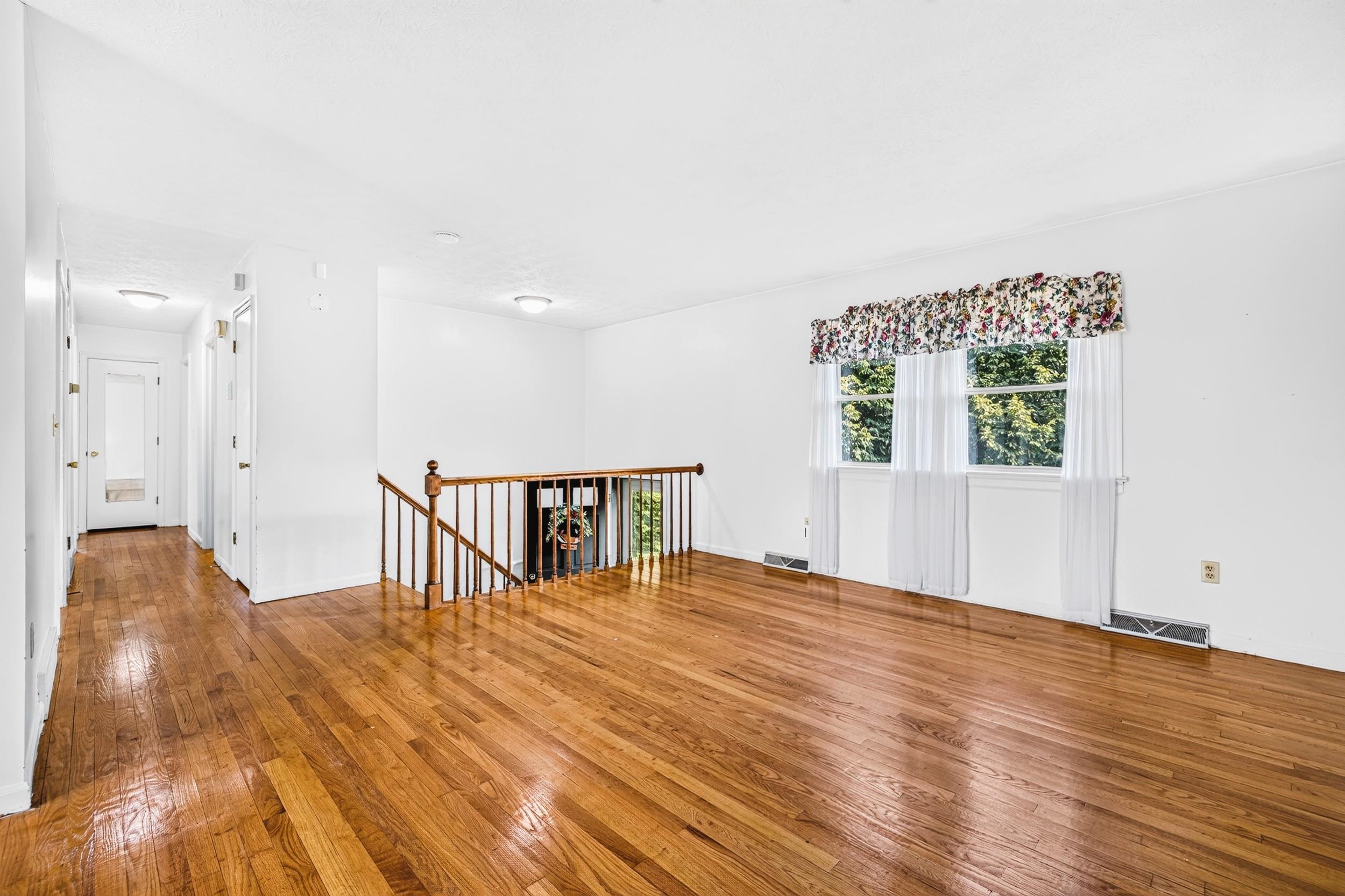 315 7TH ST, HARRISONBURG, Virginia 22802, 4 Bedrooms Bedrooms, ,2 BathroomsBathrooms,Residential,315 7TH ST,681566 MLS # 681566 315 7TH ST, HARRISONBURG, Virginia 22802, 4 Bedrooms Bedrooms, ,2 BathroomsBathrooms,Residential,315 7TH ST,681566 MLS # 681566