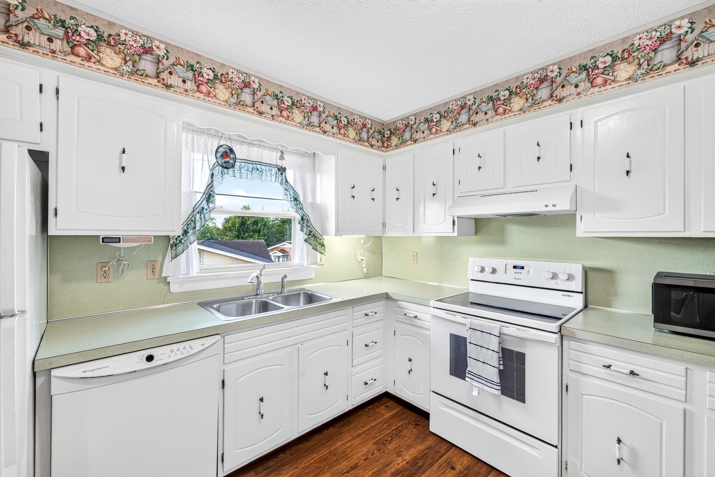315 7TH ST, HARRISONBURG, Virginia 22802, 4 Bedrooms Bedrooms, ,2 BathroomsBathrooms,Residential,315 7TH ST,681566 MLS # 681566 315 7TH ST, HARRISONBURG, Virginia 22802, 4 Bedrooms Bedrooms, ,2 BathroomsBathrooms,Residential,315 7TH ST,681566 MLS # 681566