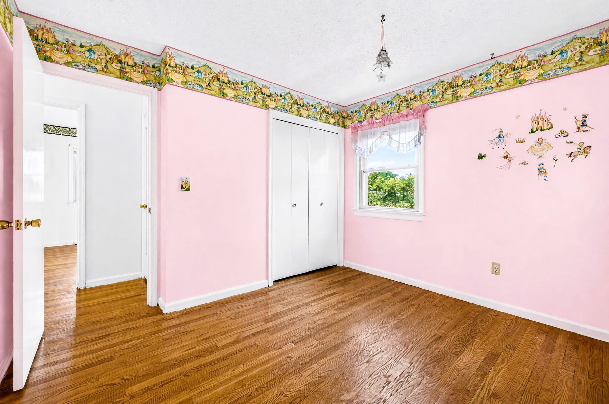 315 7TH ST, HARRISONBURG, Virginia 22802, 4 Bedrooms Bedrooms, ,2 BathroomsBathrooms,Residential,315 7TH ST,681566 MLS # 681566 315 7TH ST, HARRISONBURG, Virginia 22802, 4 Bedrooms Bedrooms, ,2 BathroomsBathrooms,Residential,315 7TH ST,681566 MLS # 681566