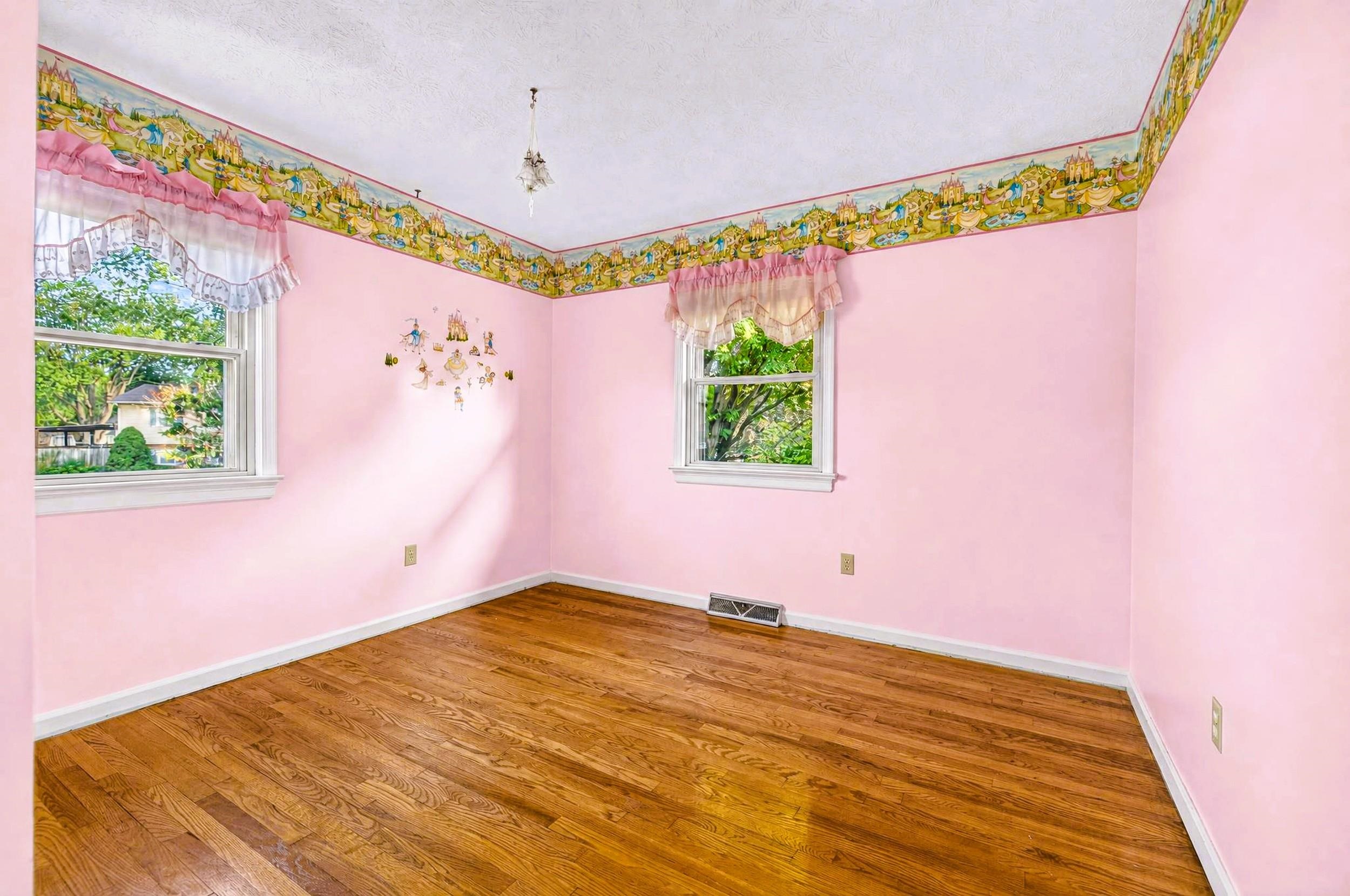 315 7TH ST, HARRISONBURG, Virginia 22802, 4 Bedrooms Bedrooms, ,2 BathroomsBathrooms,Residential,315 7TH ST,681566 MLS # 681566 315 7TH ST, HARRISONBURG, Virginia 22802, 4 Bedrooms Bedrooms, ,2 BathroomsBathrooms,Residential,315 7TH ST,681566 MLS # 681566