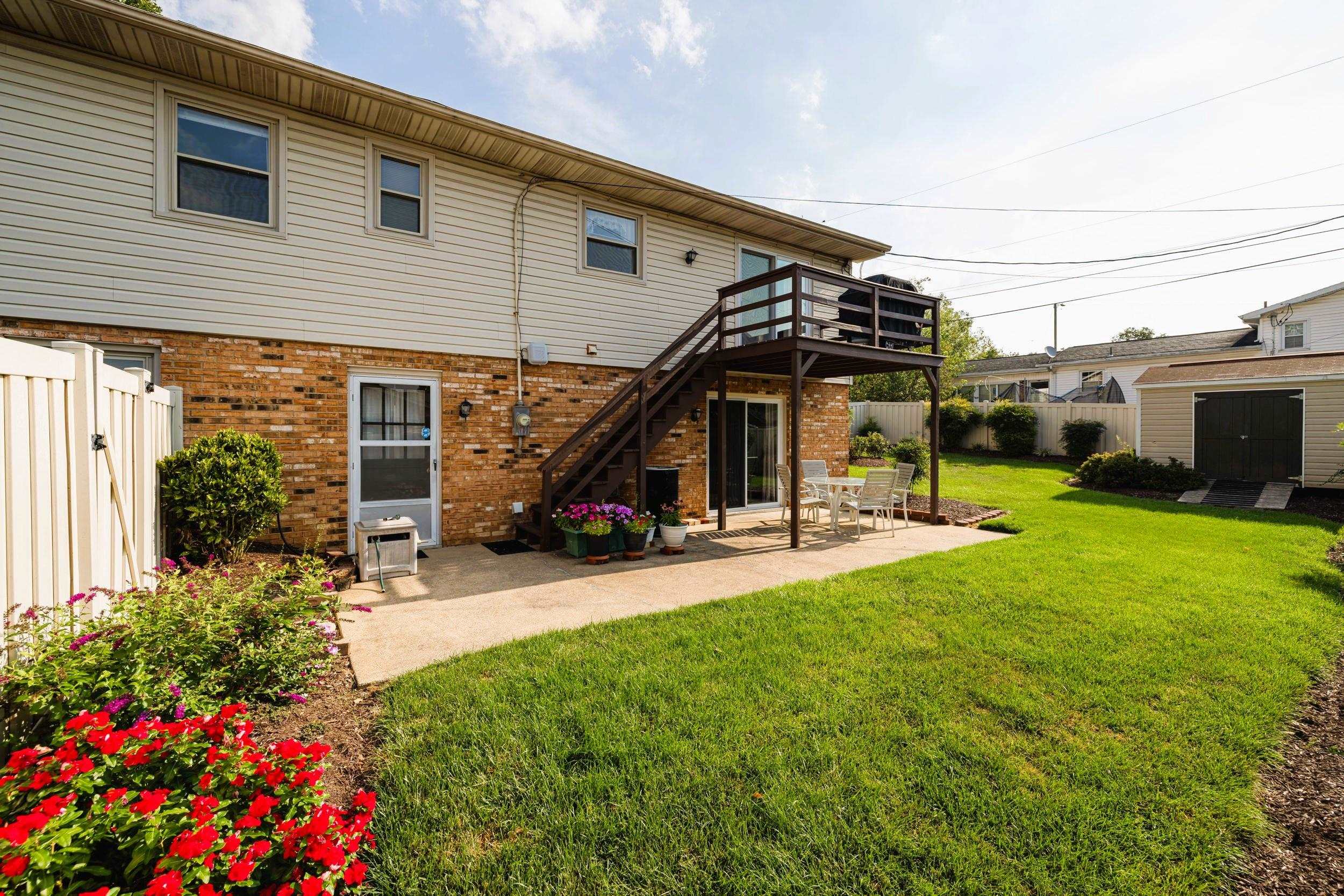 315 7TH ST, HARRISONBURG, Virginia 22802, 4 Bedrooms Bedrooms, ,2 BathroomsBathrooms,Residential,315 7TH ST,681566 MLS # 681566 315 7TH ST, HARRISONBURG, Virginia 22802, 4 Bedrooms Bedrooms, ,2 BathroomsBathrooms,Residential,315 7TH ST,681566 MLS # 681566