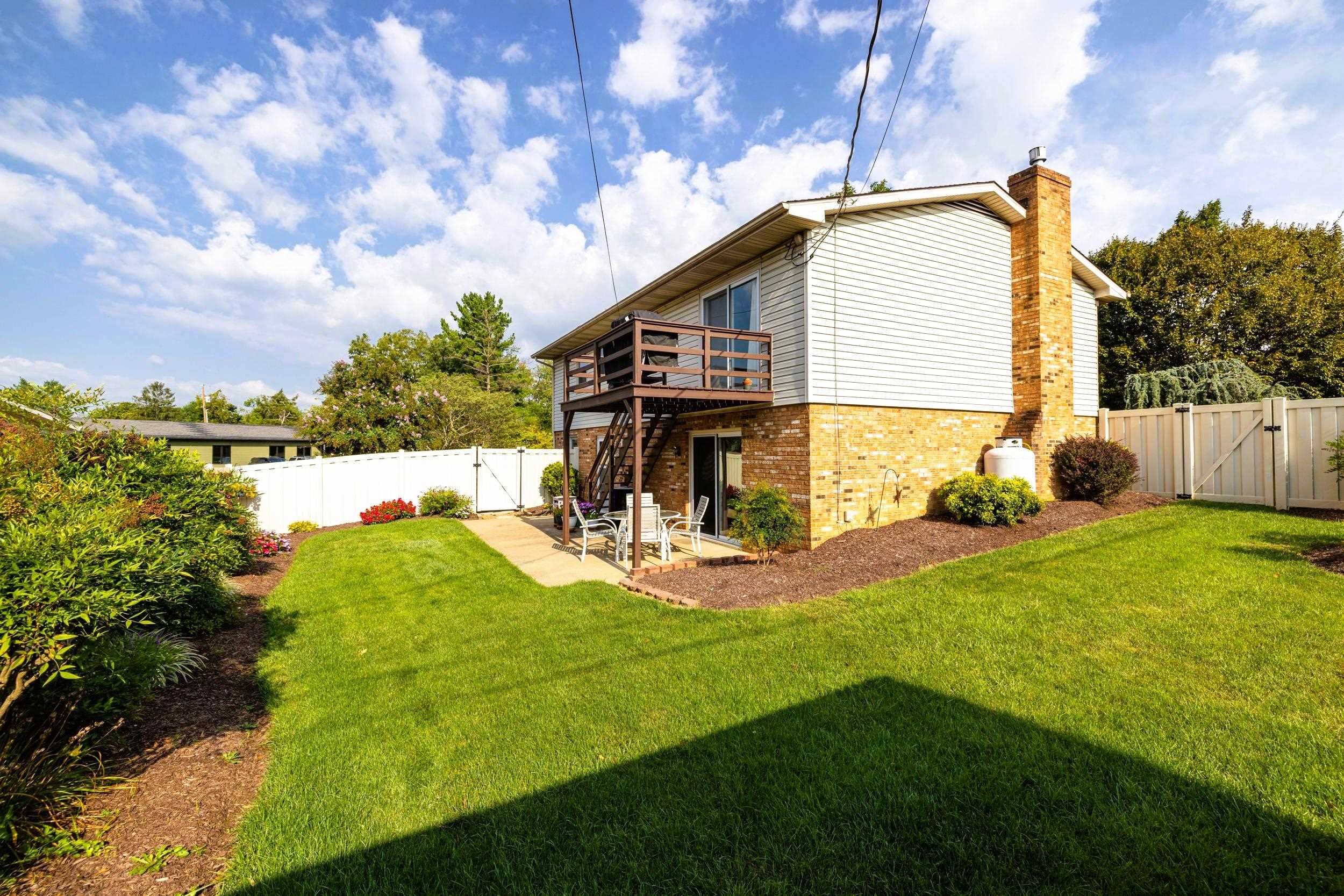 315 7TH ST, HARRISONBURG, Virginia 22802, 4 Bedrooms Bedrooms, ,2 BathroomsBathrooms,Residential,315 7TH ST,681566 MLS # 681566 315 7TH ST, HARRISONBURG, Virginia 22802, 4 Bedrooms Bedrooms, ,2 BathroomsBathrooms,Residential,315 7TH ST,681566 MLS # 681566