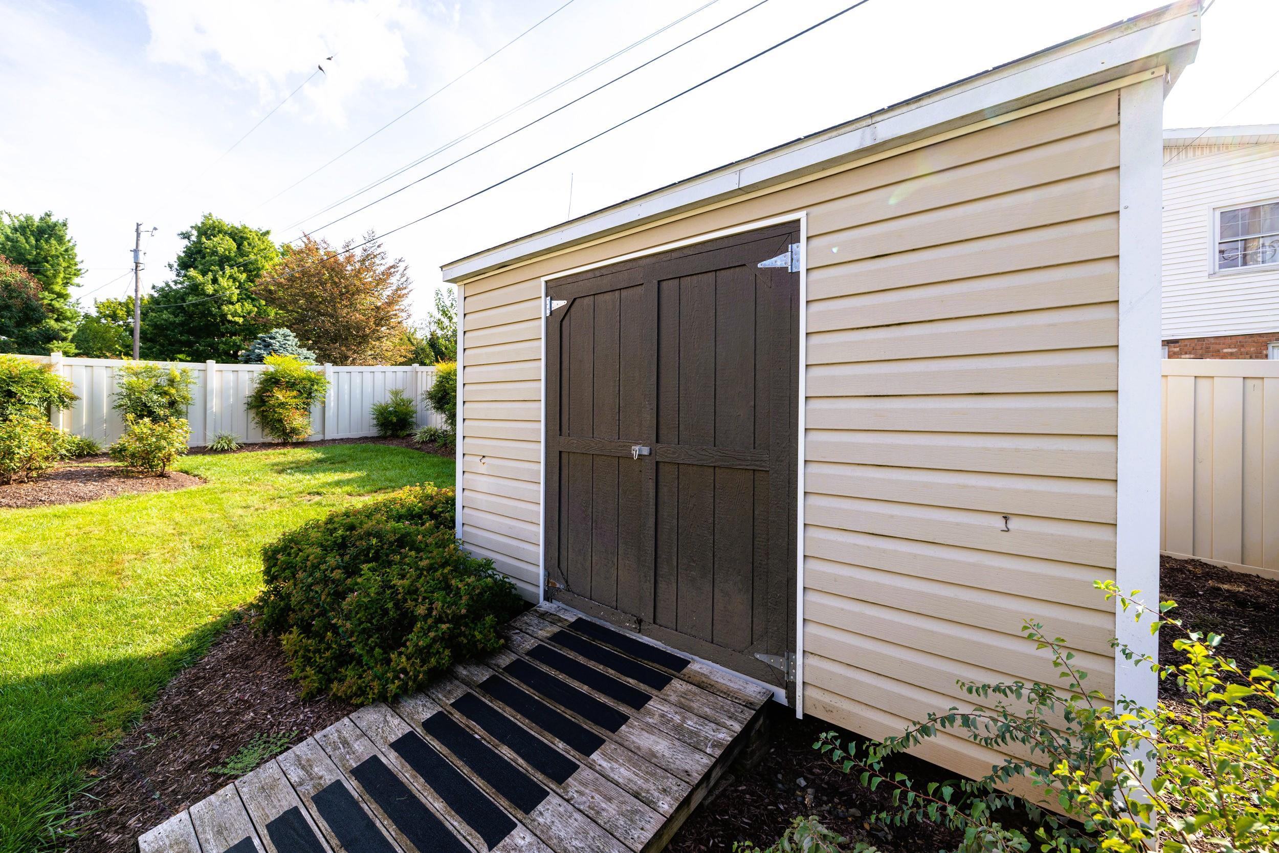 315 7TH ST, HARRISONBURG, Virginia 22802, 4 Bedrooms Bedrooms, ,2 BathroomsBathrooms,Residential,315 7TH ST,681566 MLS # 681566 315 7TH ST, HARRISONBURG, Virginia 22802, 4 Bedrooms Bedrooms, ,2 BathroomsBathrooms,Residential,315 7TH ST,681566 MLS # 681566