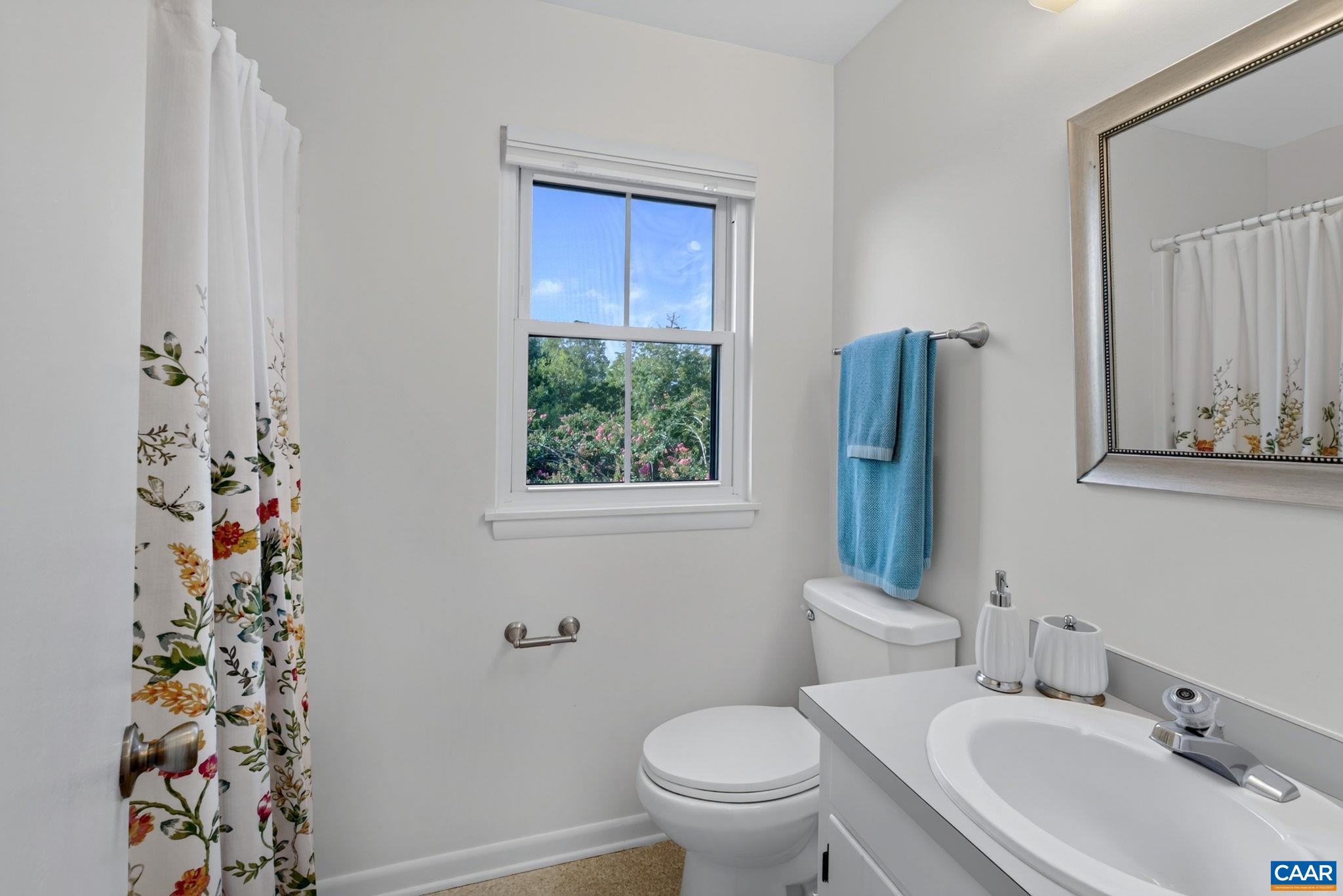 718 MERION GREENE, CHARLOTTESVILLE, Virginia 22901, 2 Bedrooms Bedrooms, ,2 BathroomsBathrooms,Residential,718 MERION GREENE,681573 MLS # 681573 718 MERION GREENE, CHARLOTTESVILLE, Virginia 22901, 2 Bedrooms Bedrooms, ,2 BathroomsBathrooms,Residential,718 MERION GREENE,681573 MLS # 681573