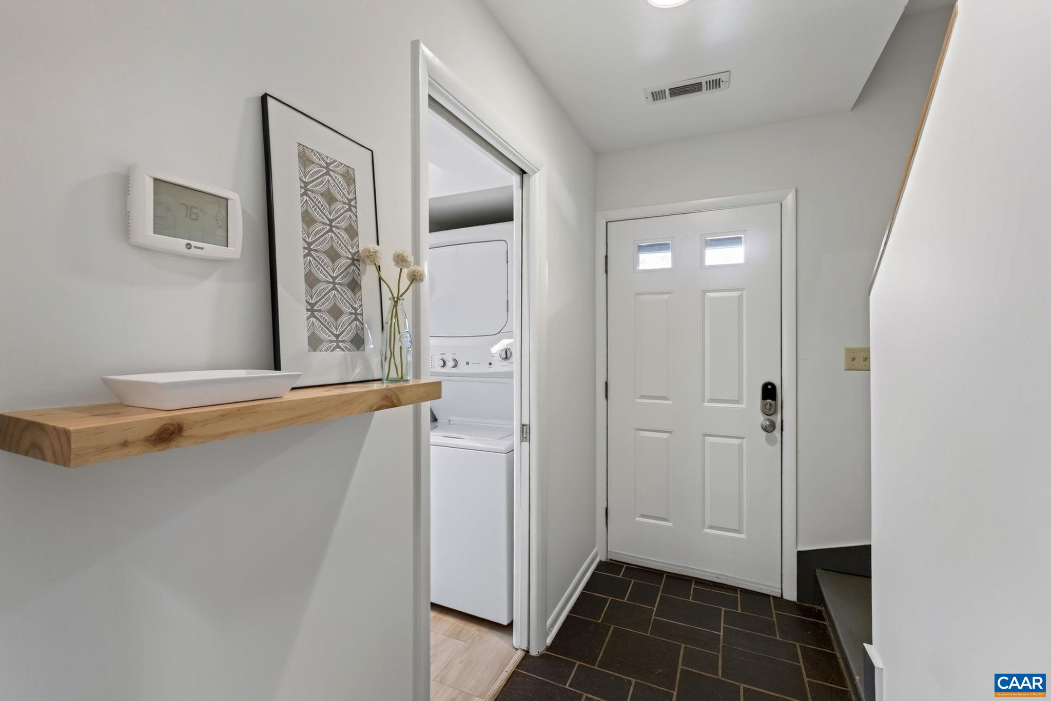 718 MERION GREENE, CHARLOTTESVILLE, Virginia 22901, 2 Bedrooms Bedrooms, ,2 BathroomsBathrooms,Residential,718 MERION GREENE,681573 MLS # 681573 718 MERION GREENE, CHARLOTTESVILLE, Virginia 22901, 2 Bedrooms Bedrooms, ,2 BathroomsBathrooms,Residential,718 MERION GREENE,681573 MLS # 681573