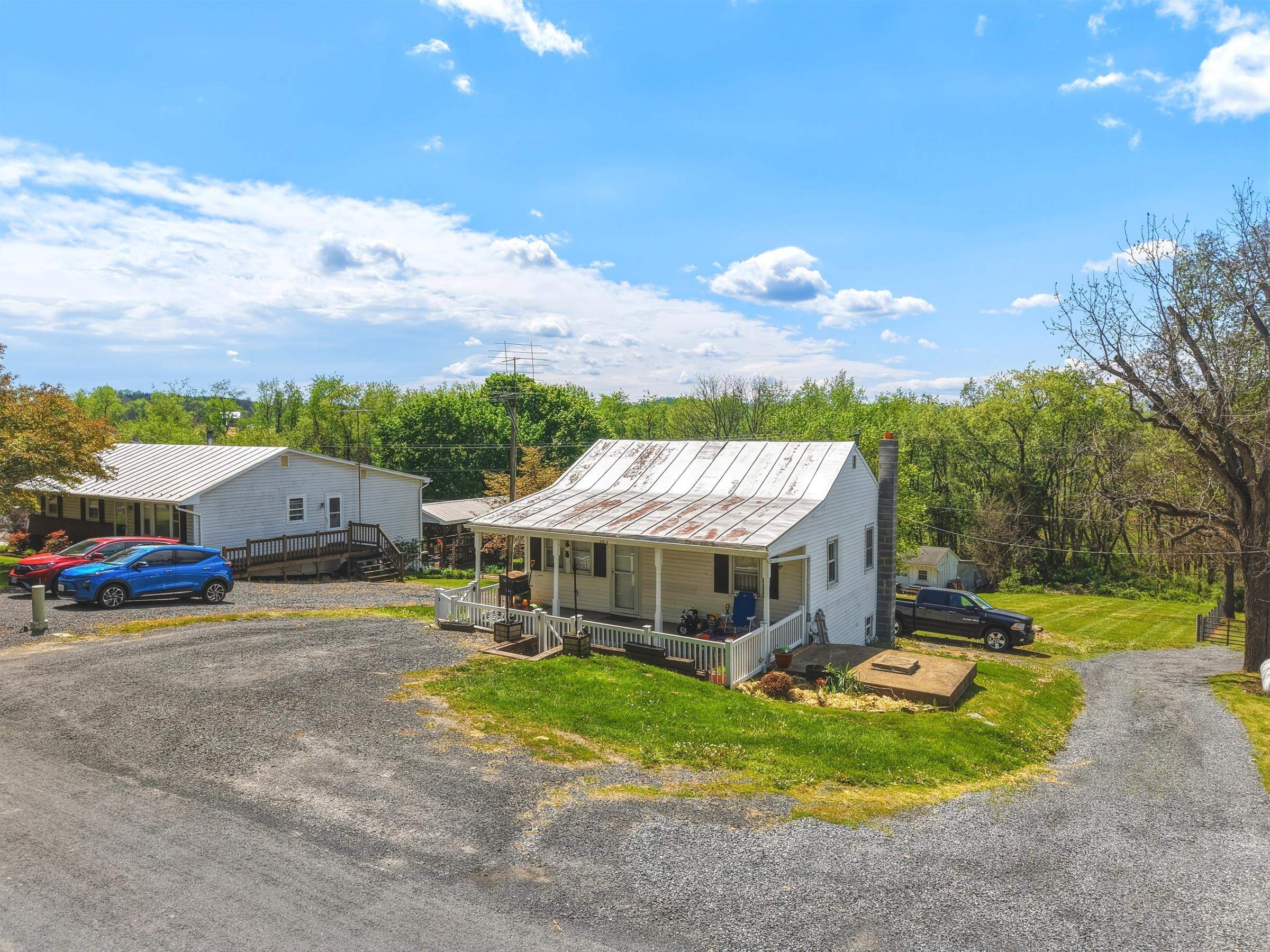 353 TURKEY KNOB RD, QUICKSBURG, Virginia 22847, 2 Bedrooms Bedrooms, ,2 BathroomsBathrooms,Residential,353 TURKEY KNOB RD,681578 MLS # 681578