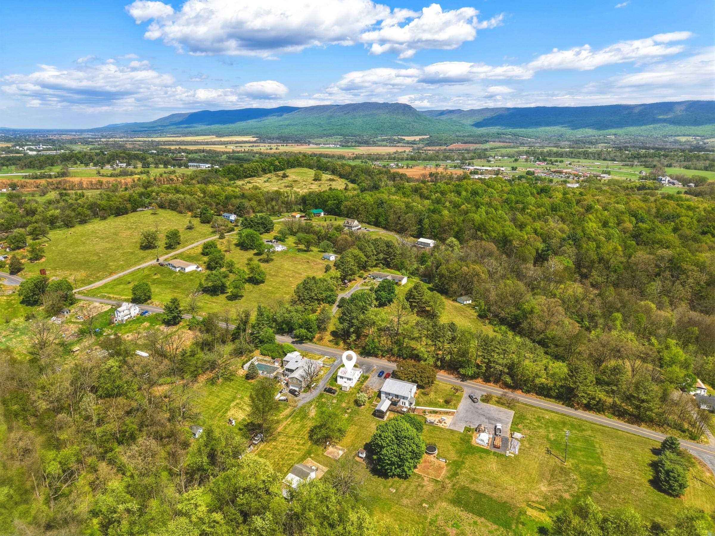 353 TURKEY KNOB RD, QUICKSBURG, Virginia 22847, 2 Bedrooms Bedrooms, ,2 BathroomsBathrooms,Residential,353 TURKEY KNOB RD,681578 MLS # 681578