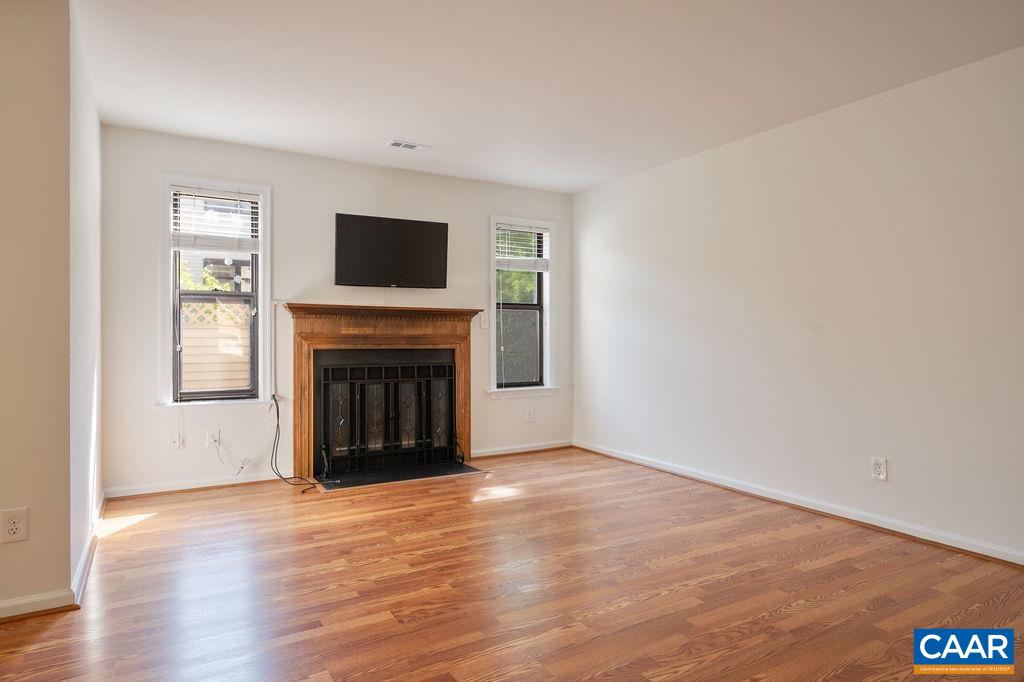 1145 MILL PARK DRIVE EXT, CHARLOTTESVILLE, Virginia 22901, 2 Bedrooms Bedrooms, ,2 BathroomsBathrooms,Residential,1145 MILL PARK DRIVE EXT,681580 MLS # 681580 1145 MILL PARK DRIVE EXT, CHARLOTTESVILLE, Virginia 22901, 2 Bedrooms Bedrooms, ,2 BathroomsBathrooms,Residential,1145 MILL PARK DRIVE EXT,681580 MLS # 681580