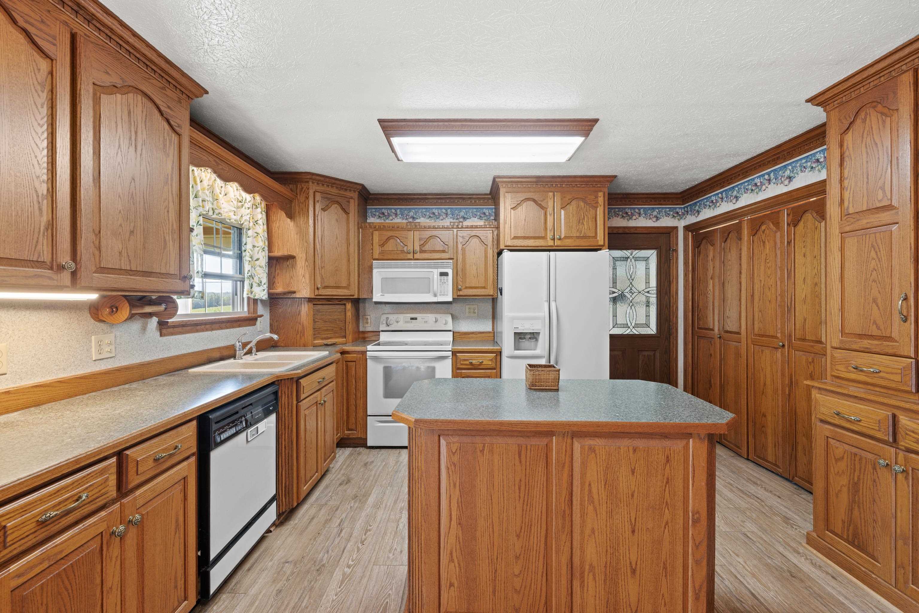 7615 PORT REPUBLIC RD, PORT REPUBLIC, Virginia 24471, 3 Bedrooms Bedrooms, ,2 BathroomsBathrooms,Residential,7615 PORT REPUBLIC RD,681582 MLS # 681582 7615 PORT REPUBLIC RD, PORT REPUBLIC, Virginia 24471, 3 Bedrooms Bedrooms, ,2 BathroomsBathrooms,Residential,7615 PORT REPUBLIC RD,681582 MLS # 681582