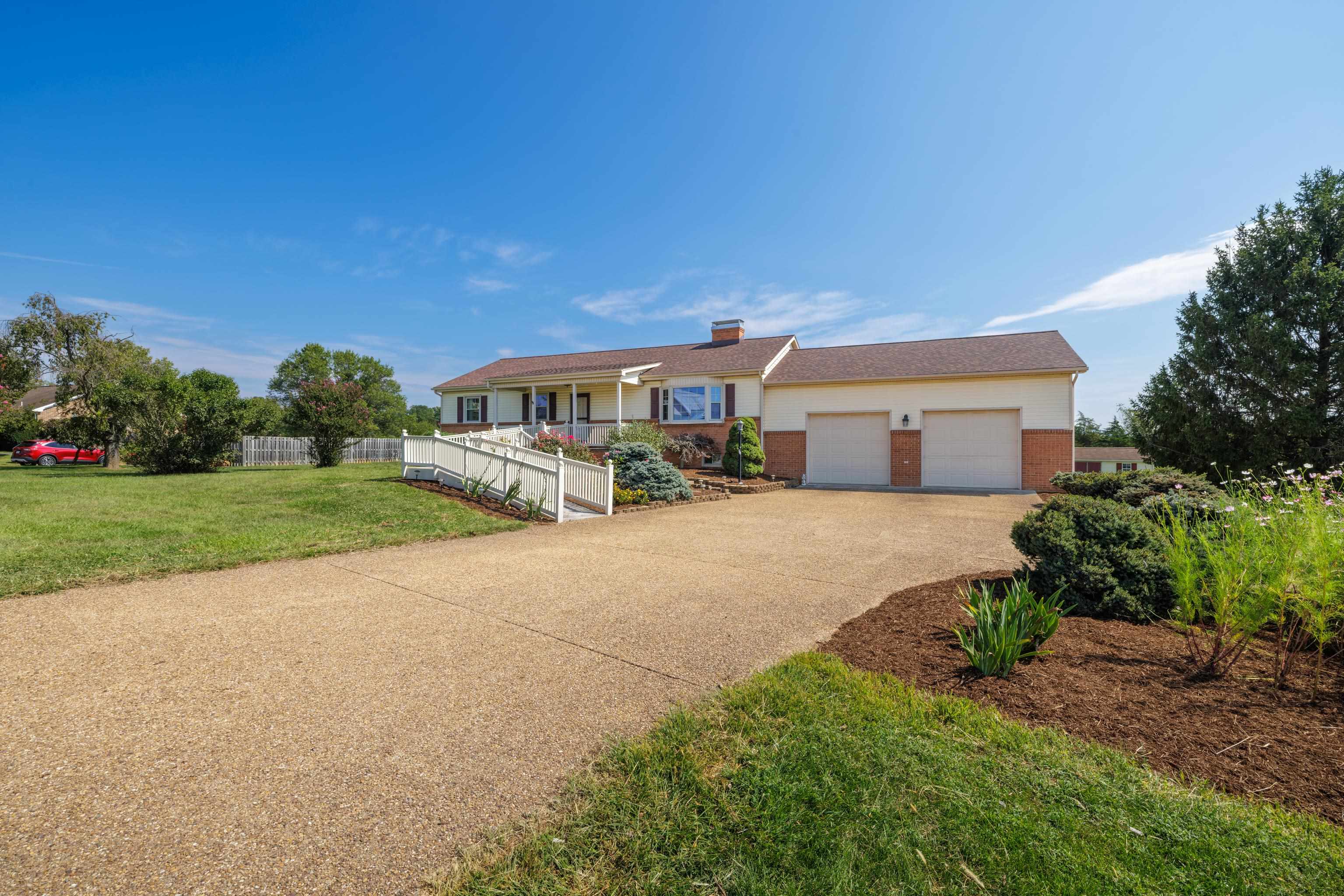7615 PORT REPUBLIC RD, PORT REPUBLIC, Virginia 24471, 3 Bedrooms Bedrooms, ,2 BathroomsBathrooms,Residential,7615 PORT REPUBLIC RD,681582 MLS # 681582 7615 PORT REPUBLIC RD, PORT REPUBLIC, Virginia 24471, 3 Bedrooms Bedrooms, ,2 BathroomsBathrooms,Residential,7615 PORT REPUBLIC RD,681582 MLS # 681582