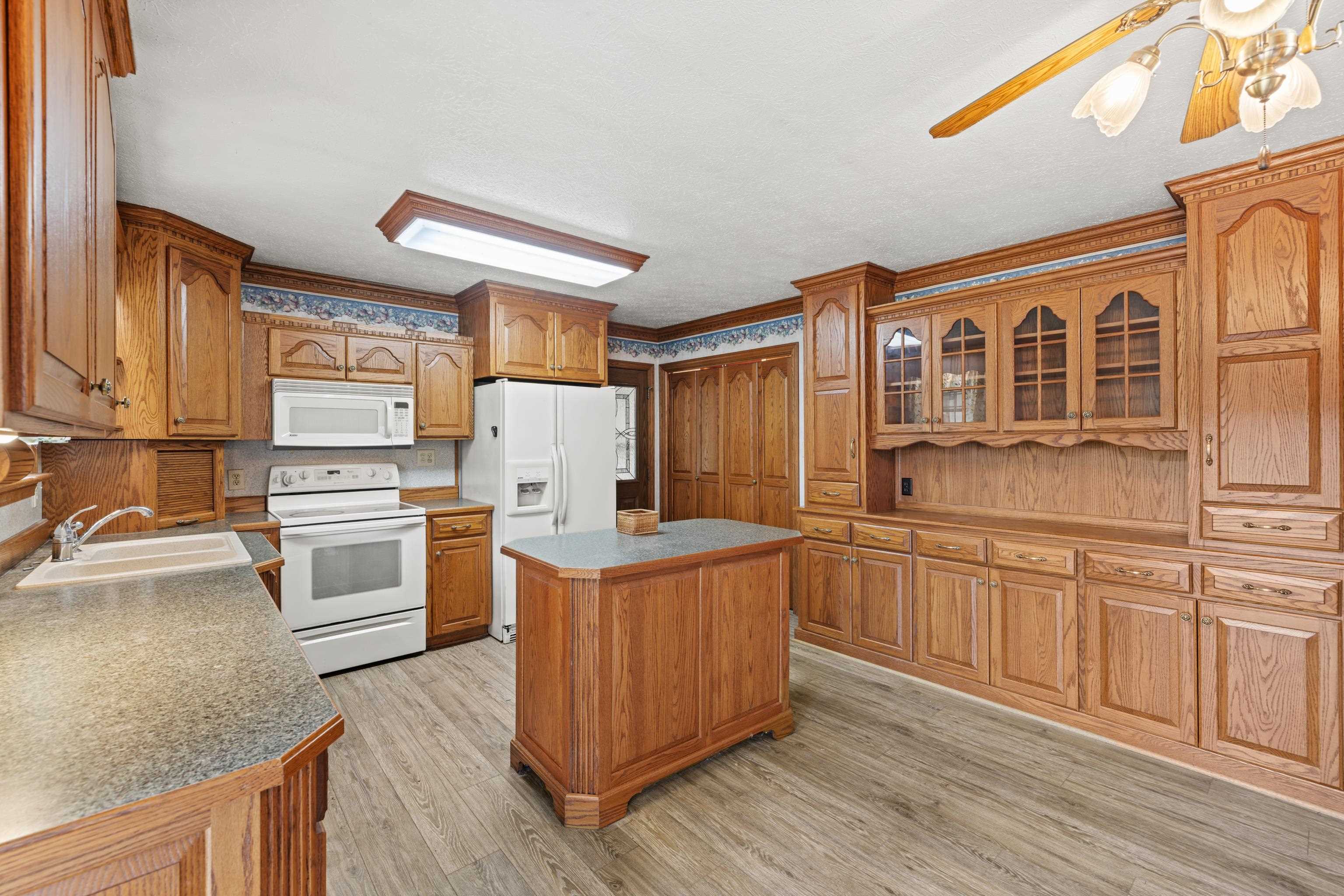 7615 PORT REPUBLIC RD, PORT REPUBLIC, Virginia 24471, 3 Bedrooms Bedrooms, ,2 BathroomsBathrooms,Residential,7615 PORT REPUBLIC RD,681582 MLS # 681582 7615 PORT REPUBLIC RD, PORT REPUBLIC, Virginia 24471, 3 Bedrooms Bedrooms, ,2 BathroomsBathrooms,Residential,7615 PORT REPUBLIC RD,681582 MLS # 681582